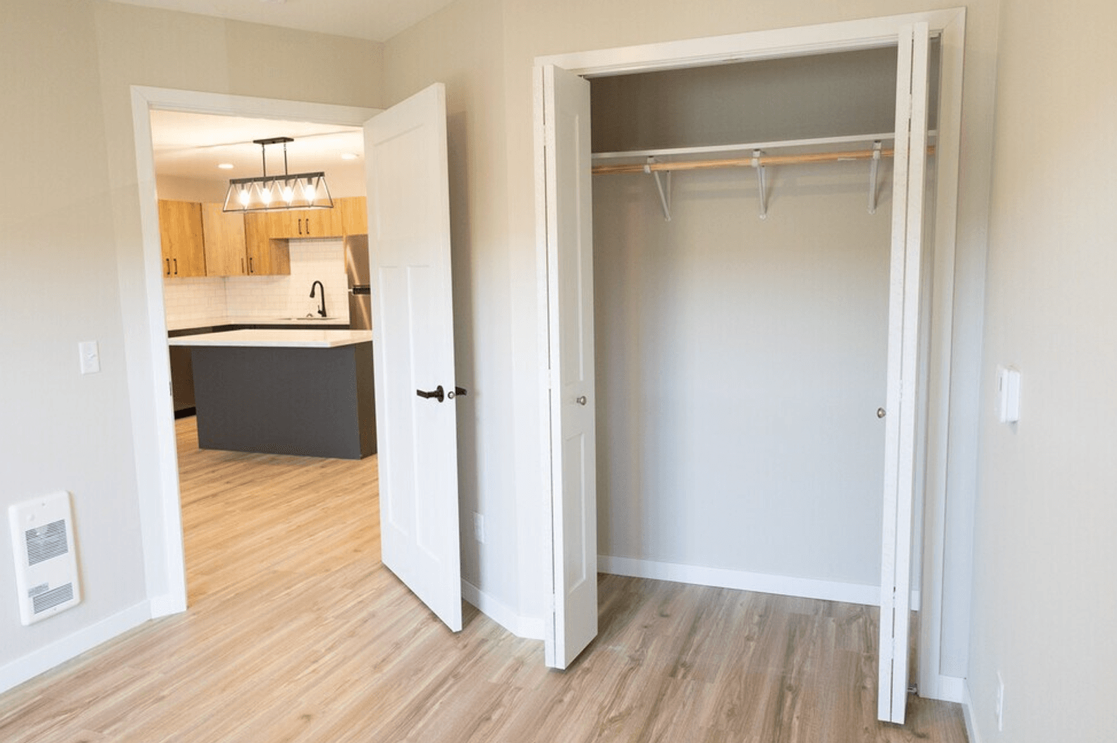 Morris Apartment: 506 Columbia Avenue