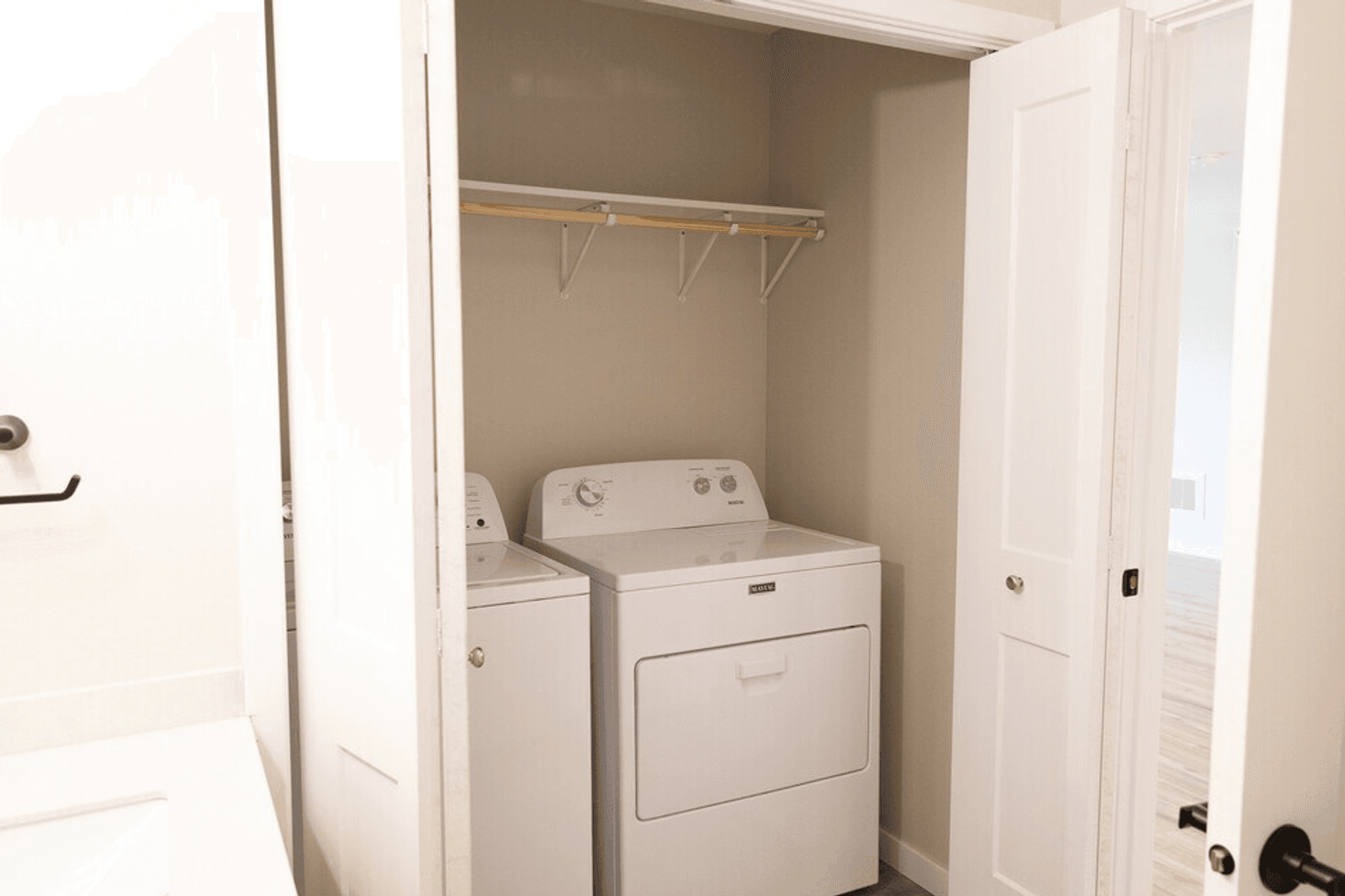 Morris Apartment: 506 Columbia Avenue