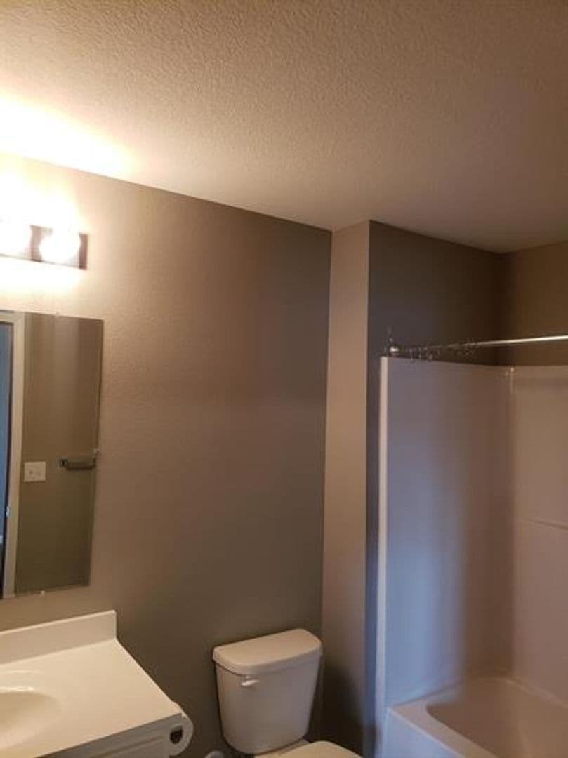 Alexandria Apartment: 1770 10th Ave East