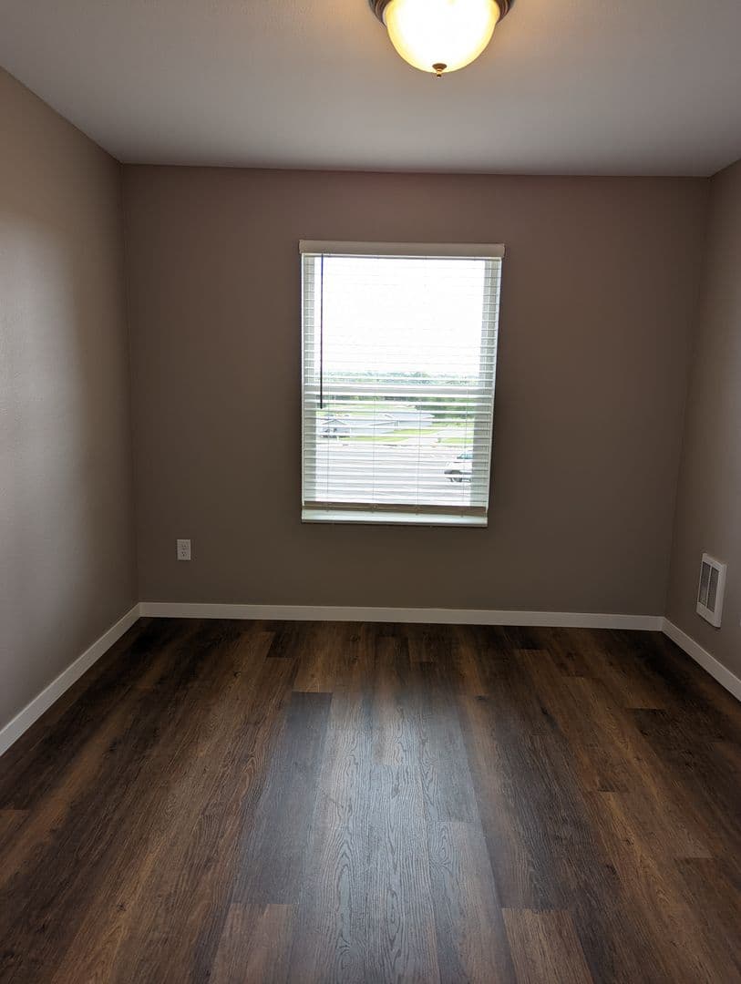 Alexandria Apartment: 1873 10th Avenue E.