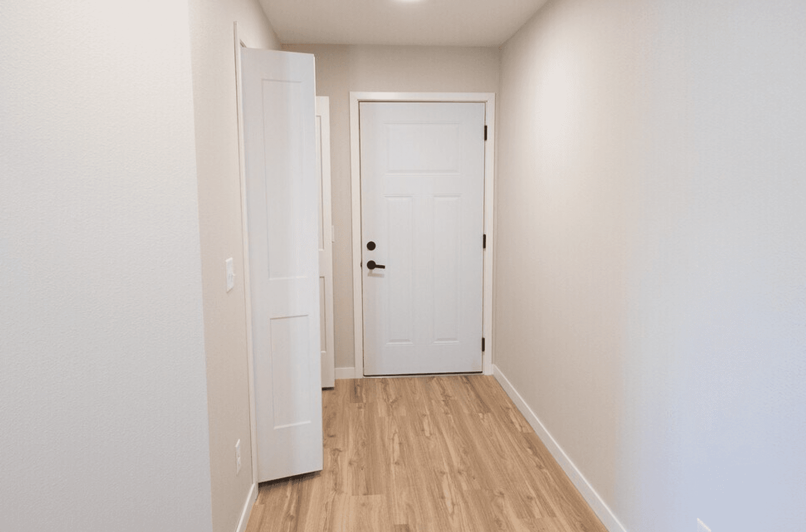 Morris Apartment: 506 Columbia Avenue