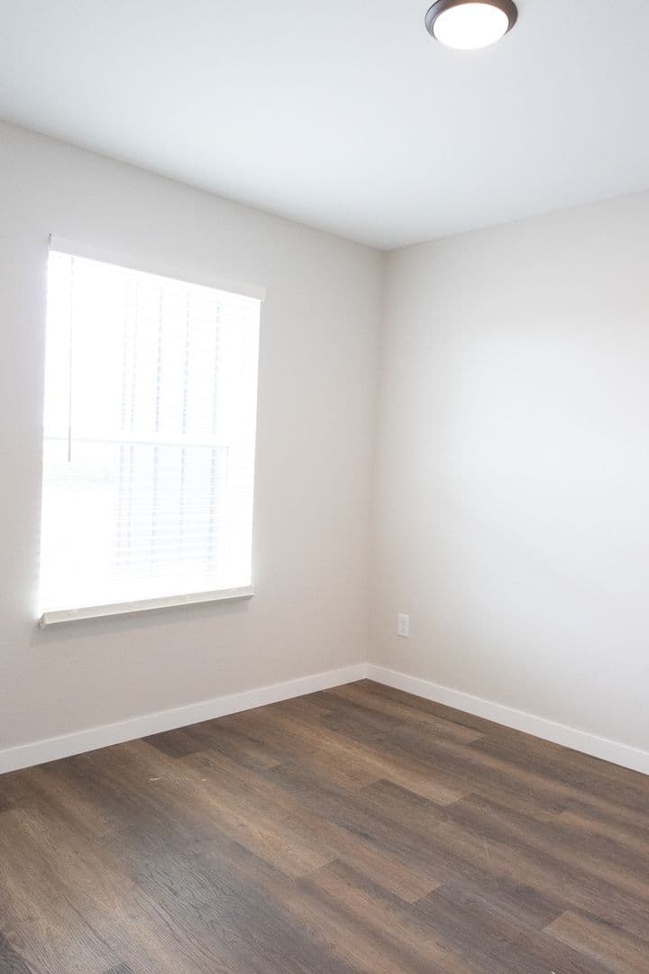 Faribault Apartment: 1740 Willow Street