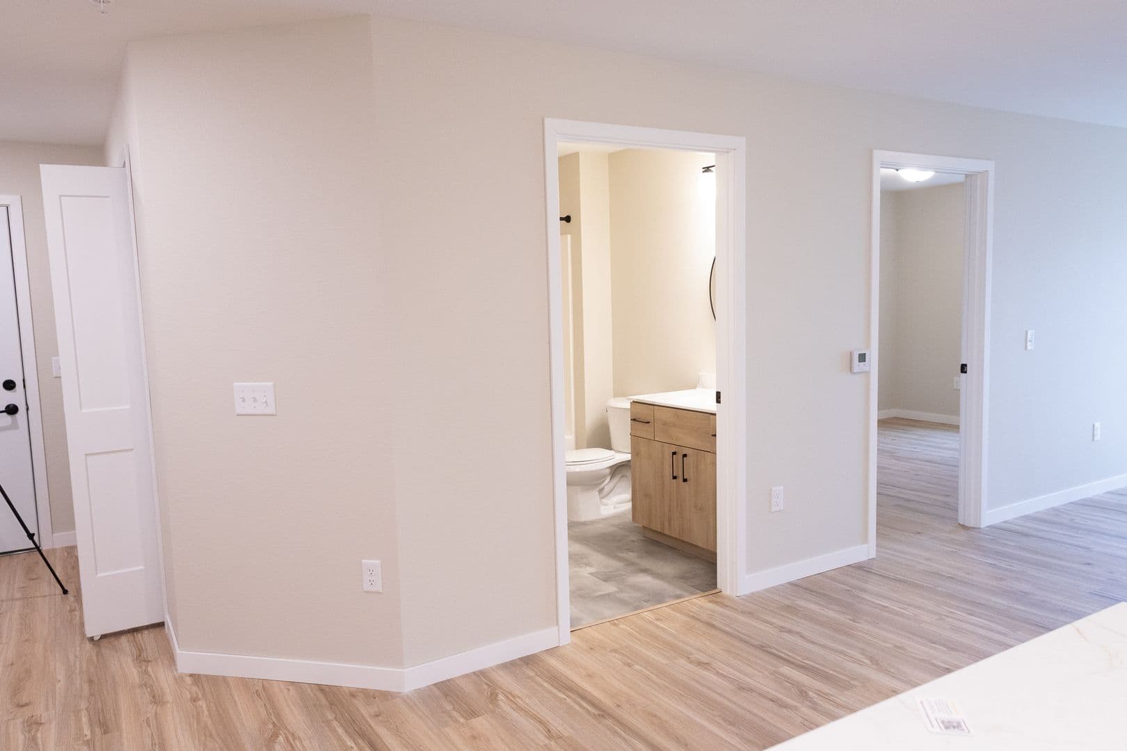 Alexandria Apartment: 1825 Oakview Ave SE