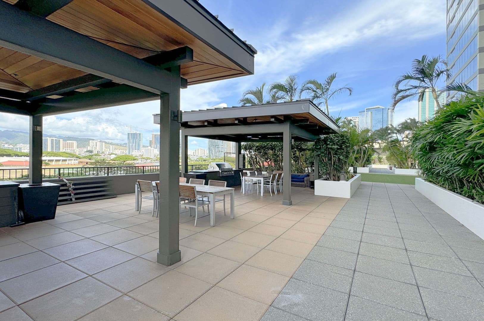 Honolulu Condo: 1009 Kapiolani Blvd #3104