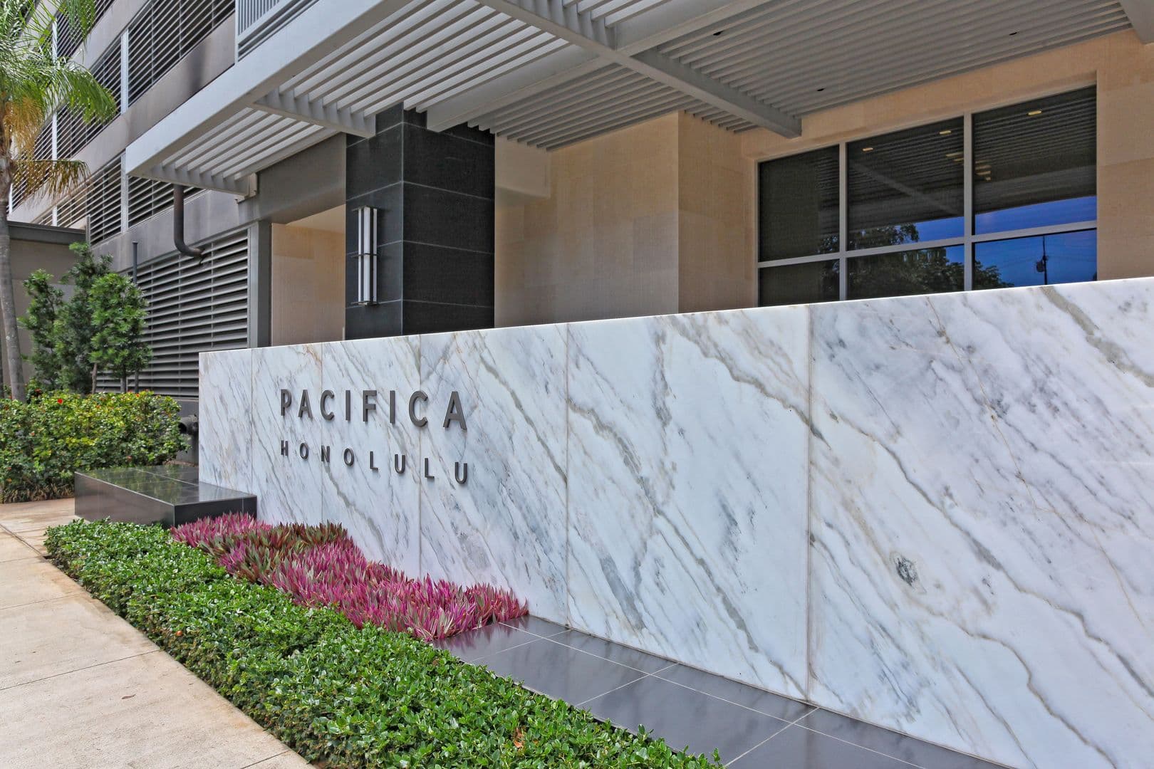Honolulu Condo: 1009 Kapiolani Blvd #3104