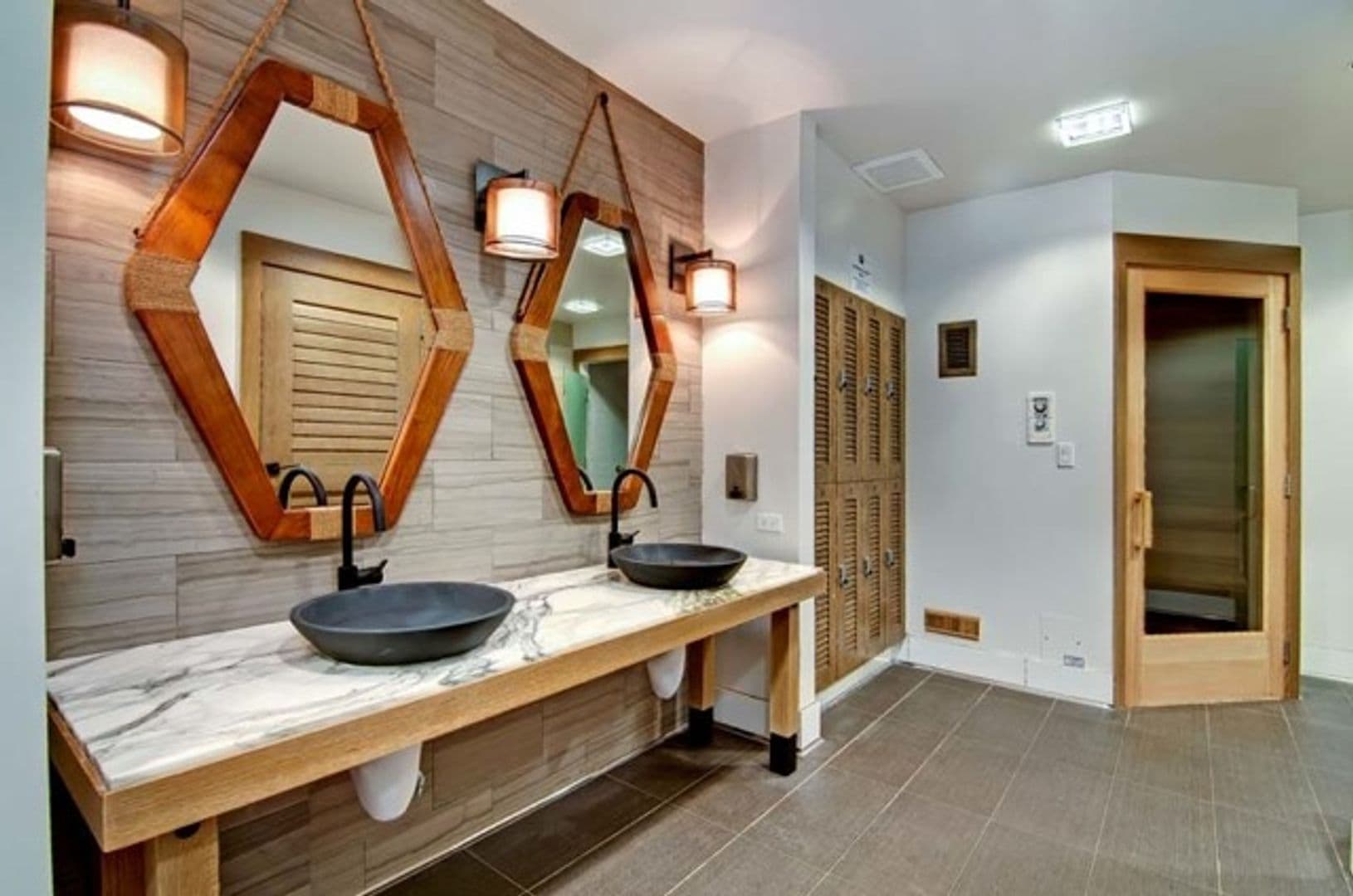 Honolulu Condo: 1009 Kapiolani Blvd #3104