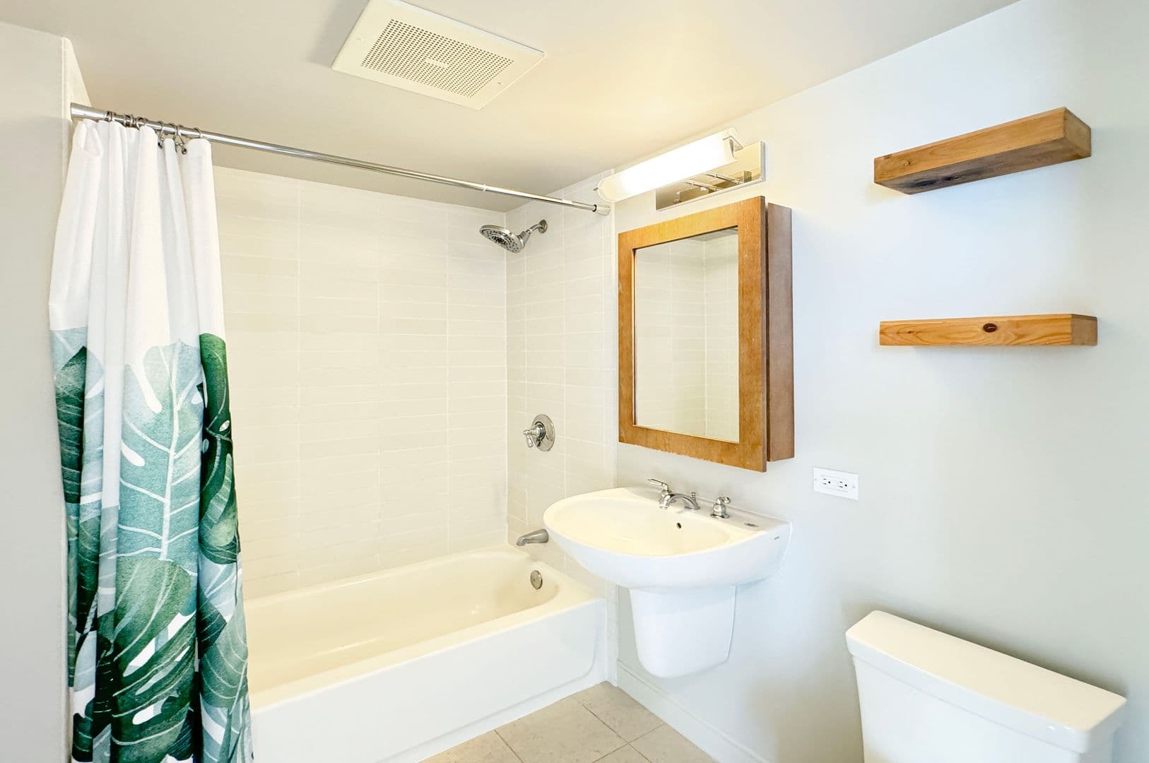 Honolulu Condo: 1009 Kapiolani Blvd #3104
