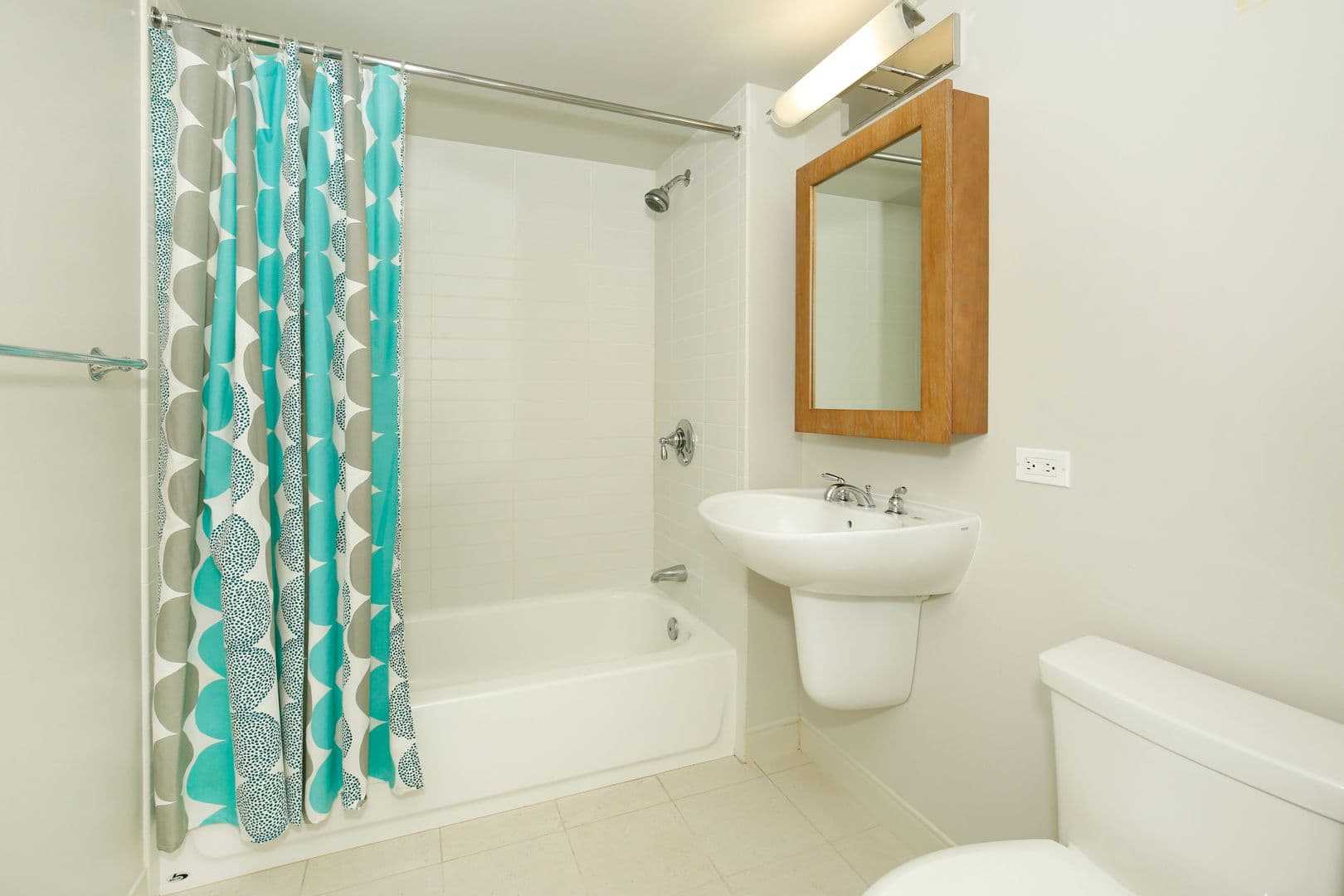 Honolulu Condo: 1009 Kapiolani Blvd #2701