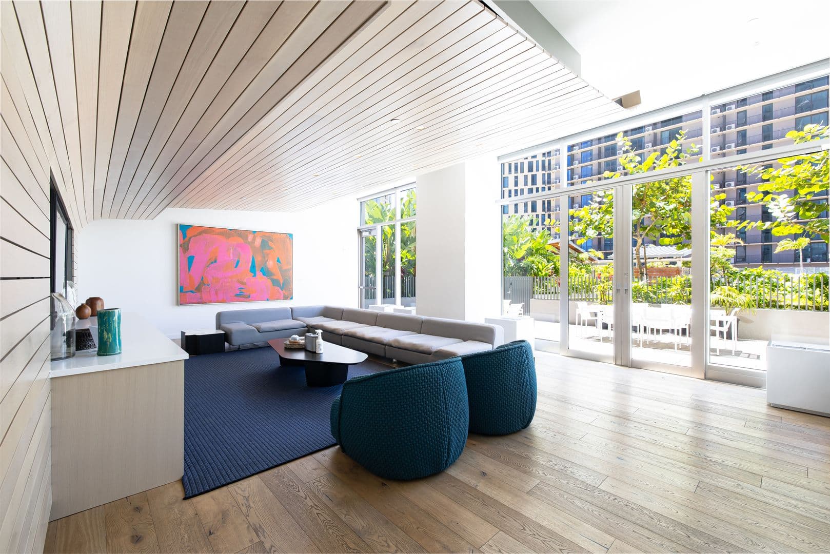 Honolulu Condo: 1001 Queen St. #4007
