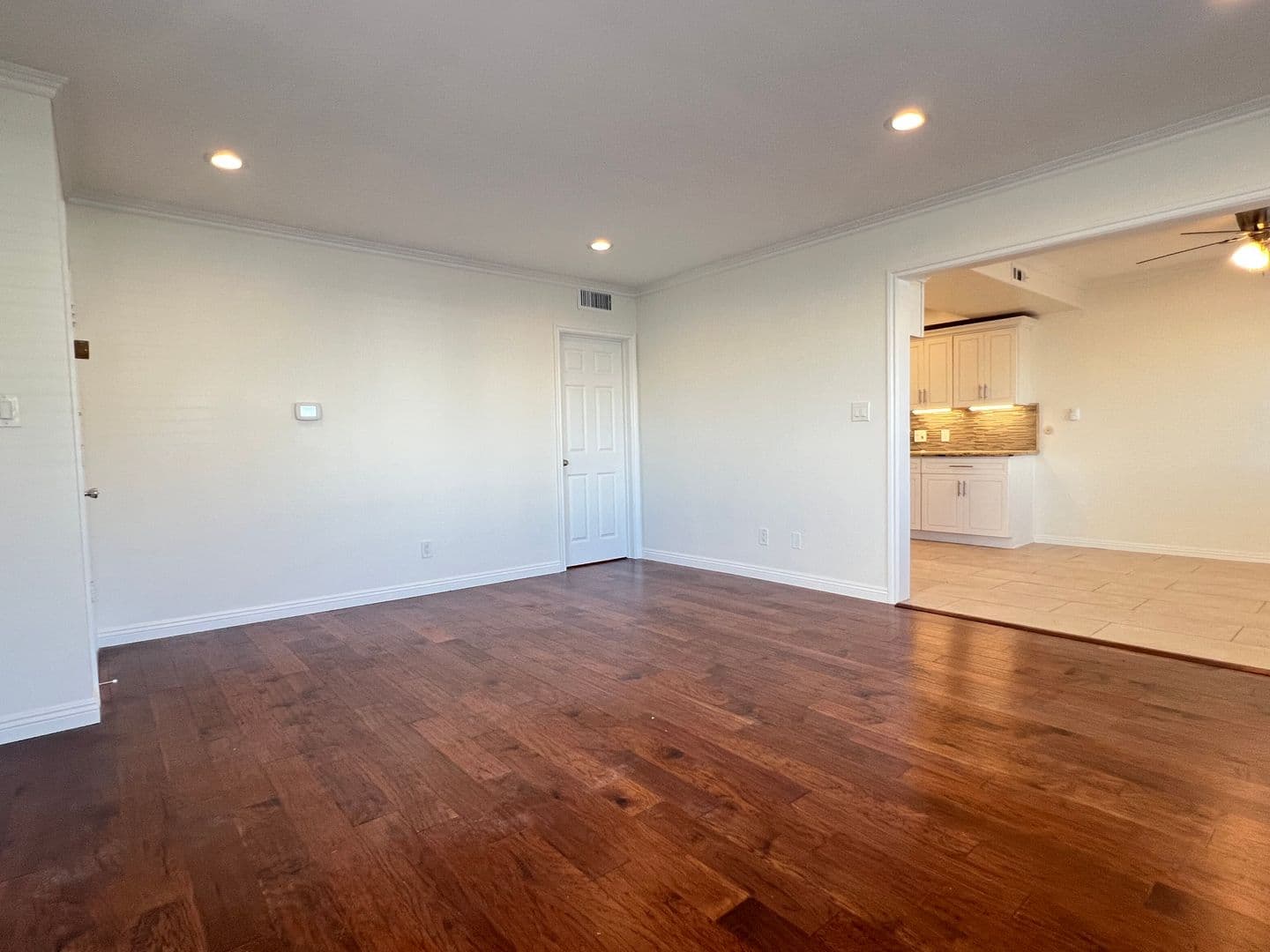 San Pedro Apartment: 777 West 14th Street