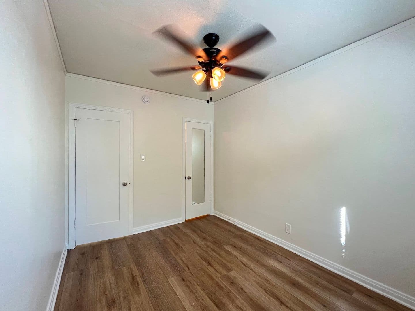 San Pedro Apartment: 1263-1265-1/2 West 8th Street