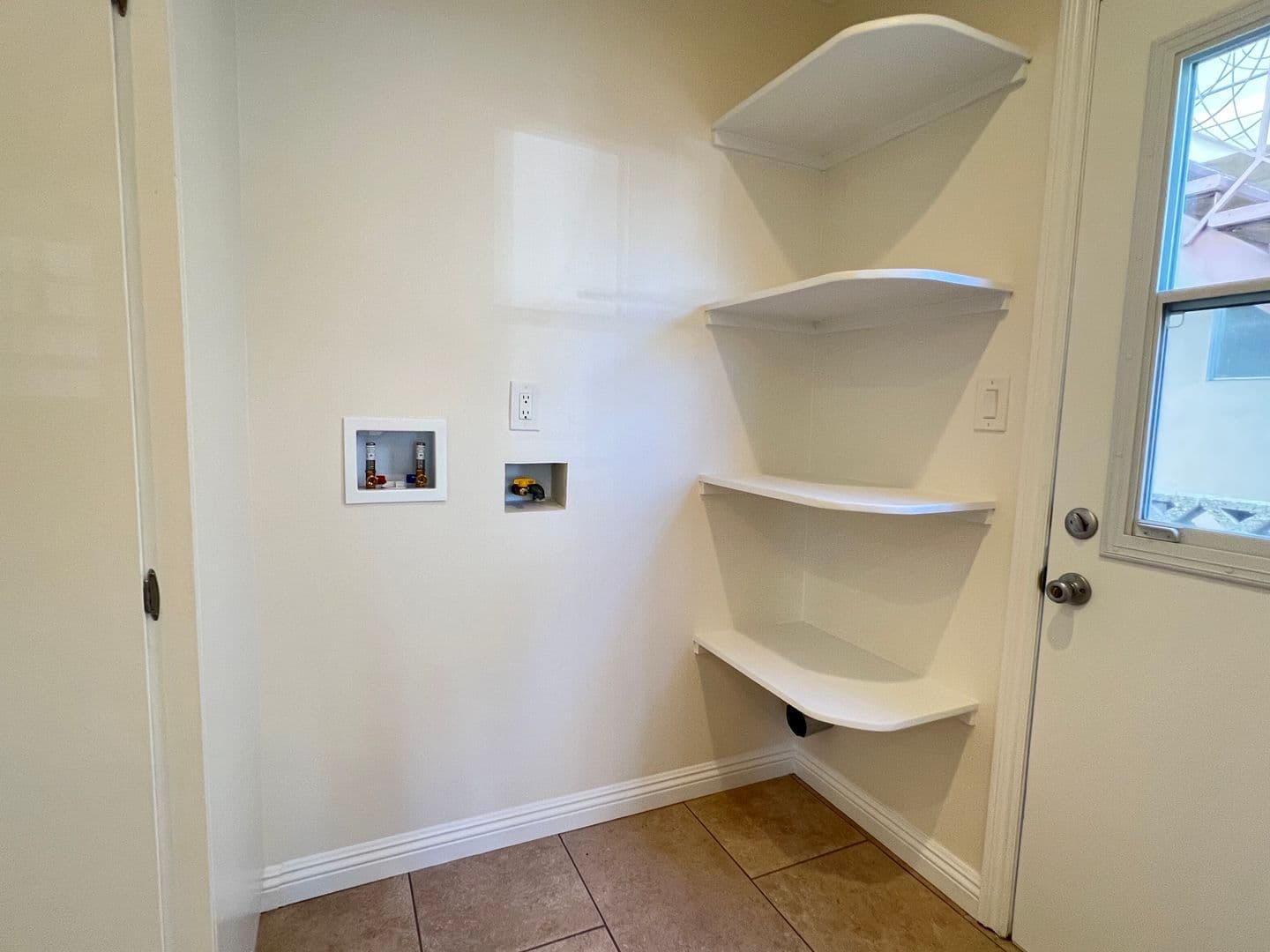 San Pedro Apartment: 777 West 14th Street