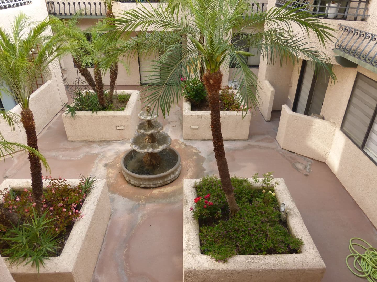 San Pedro Condo: 28006 S Western Ave #254