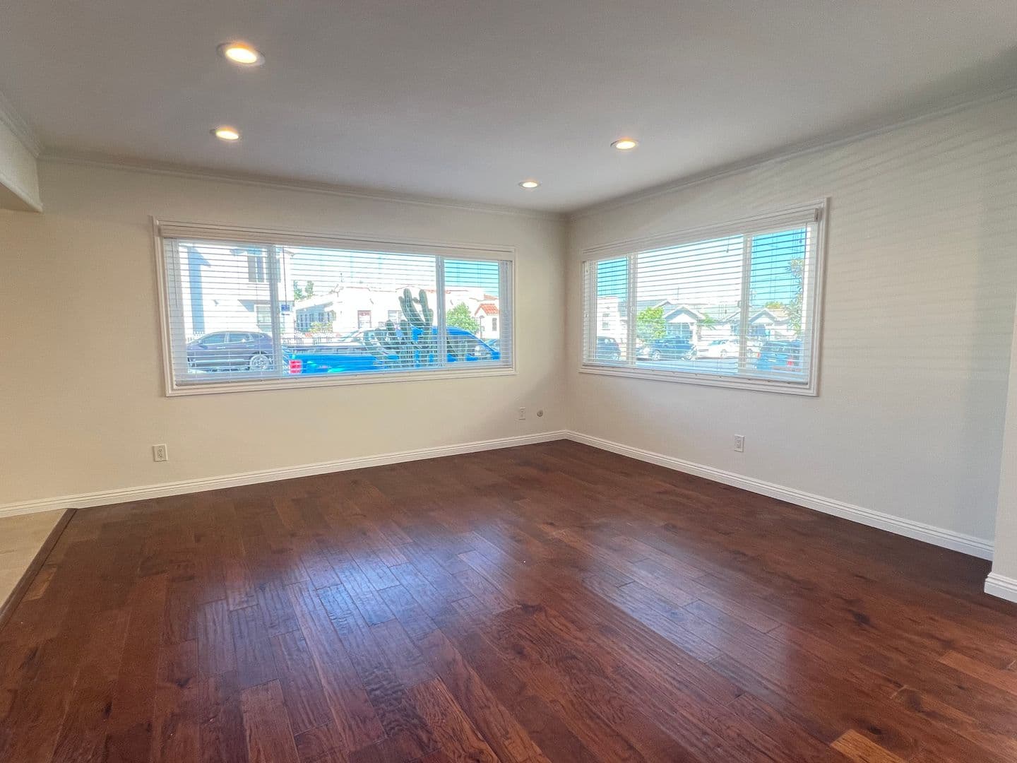 San Pedro Apartment: 777 West 14th Street