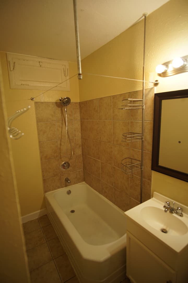 lees summit Apartment: P.O.Box 6693  Lee Summit ,Missouri 64064