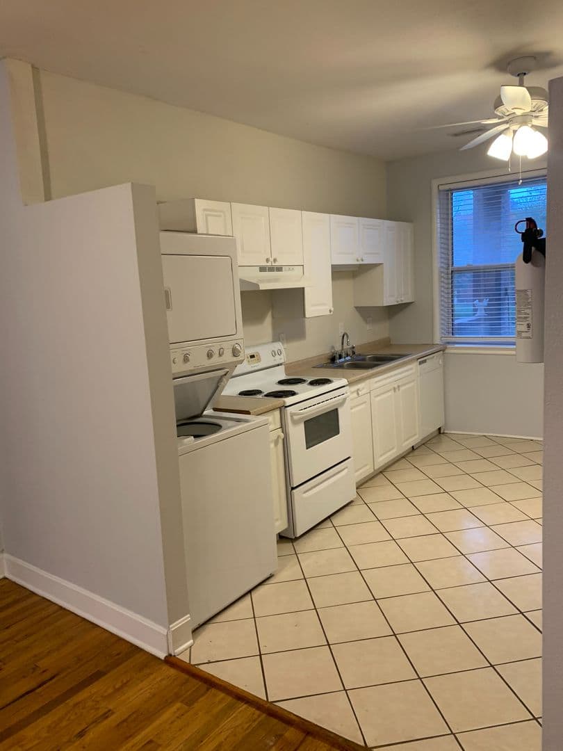 lees summit Apartment: P.O.Box 6693  Lee Summit ,Missouri 64064