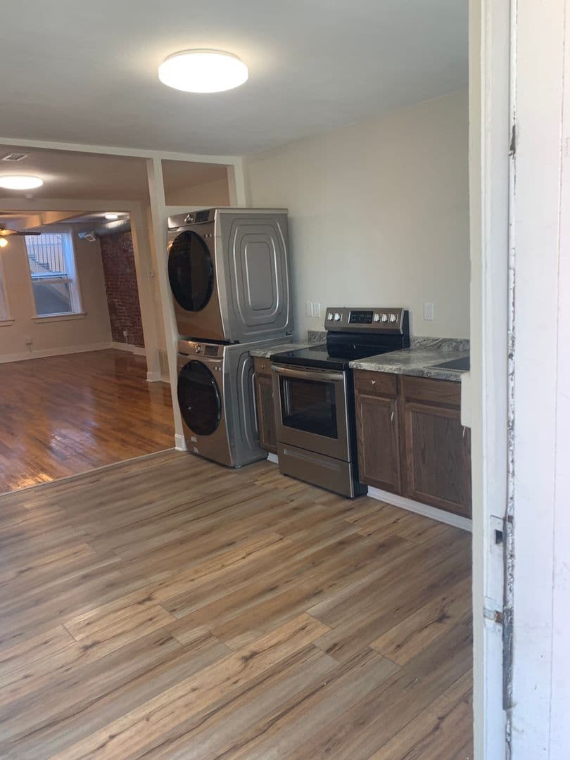 lees summit Apartment: P.O.Box 6693  Lee Summit ,Missouri 64064