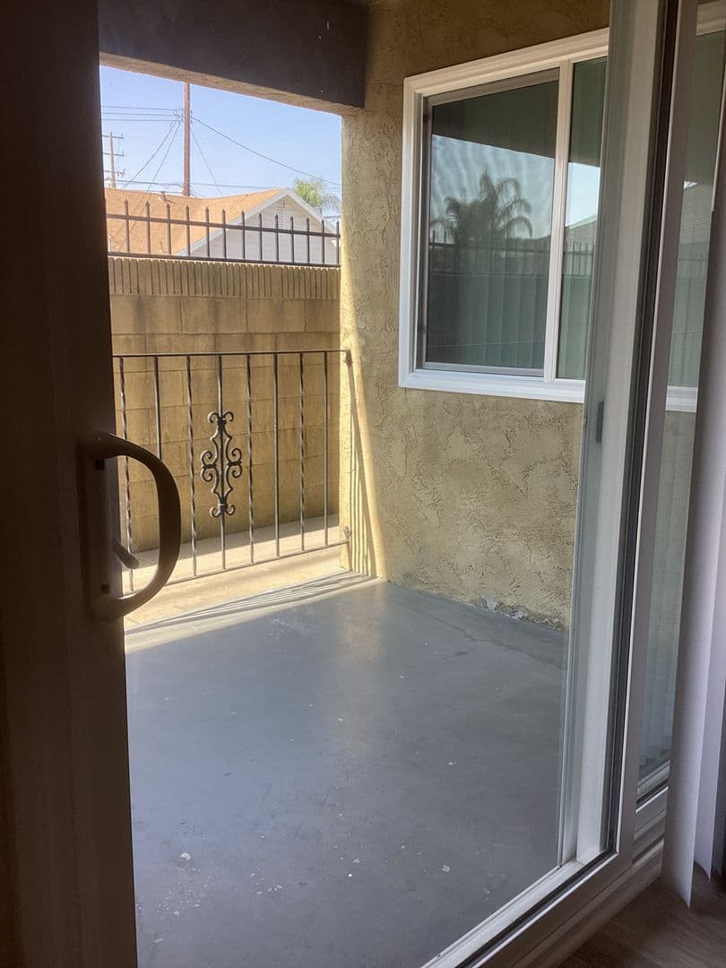 Downey Apartment: 7860 Stewart & Gray Rd.