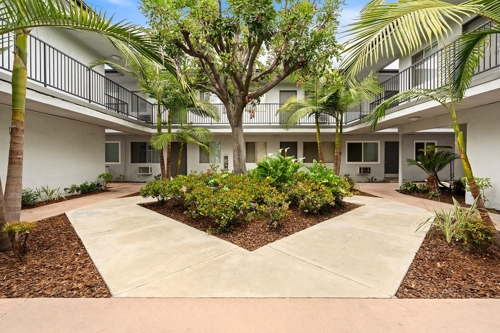 Downey Apartment: 7845 Stewart & Gray Rd.
