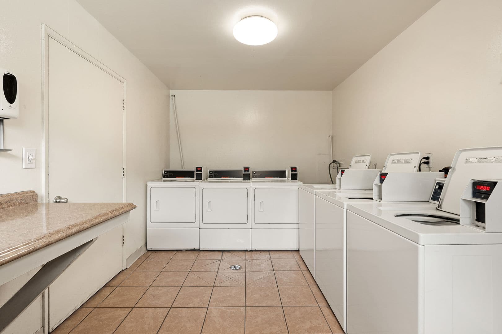 Downey Apartment: 7845 Stewart & Gray Rd.