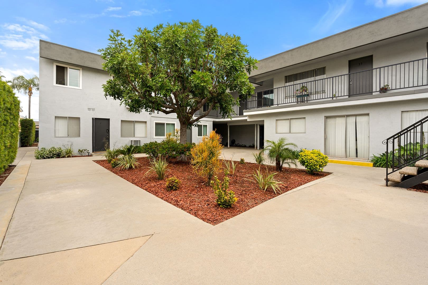 Downey Apartment: 7845 Stewart & Gray Rd.