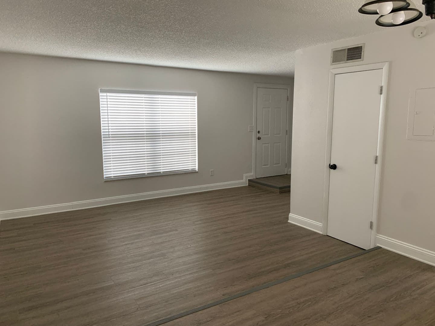 New Port Richey House: 5648 Townhouse Dr.