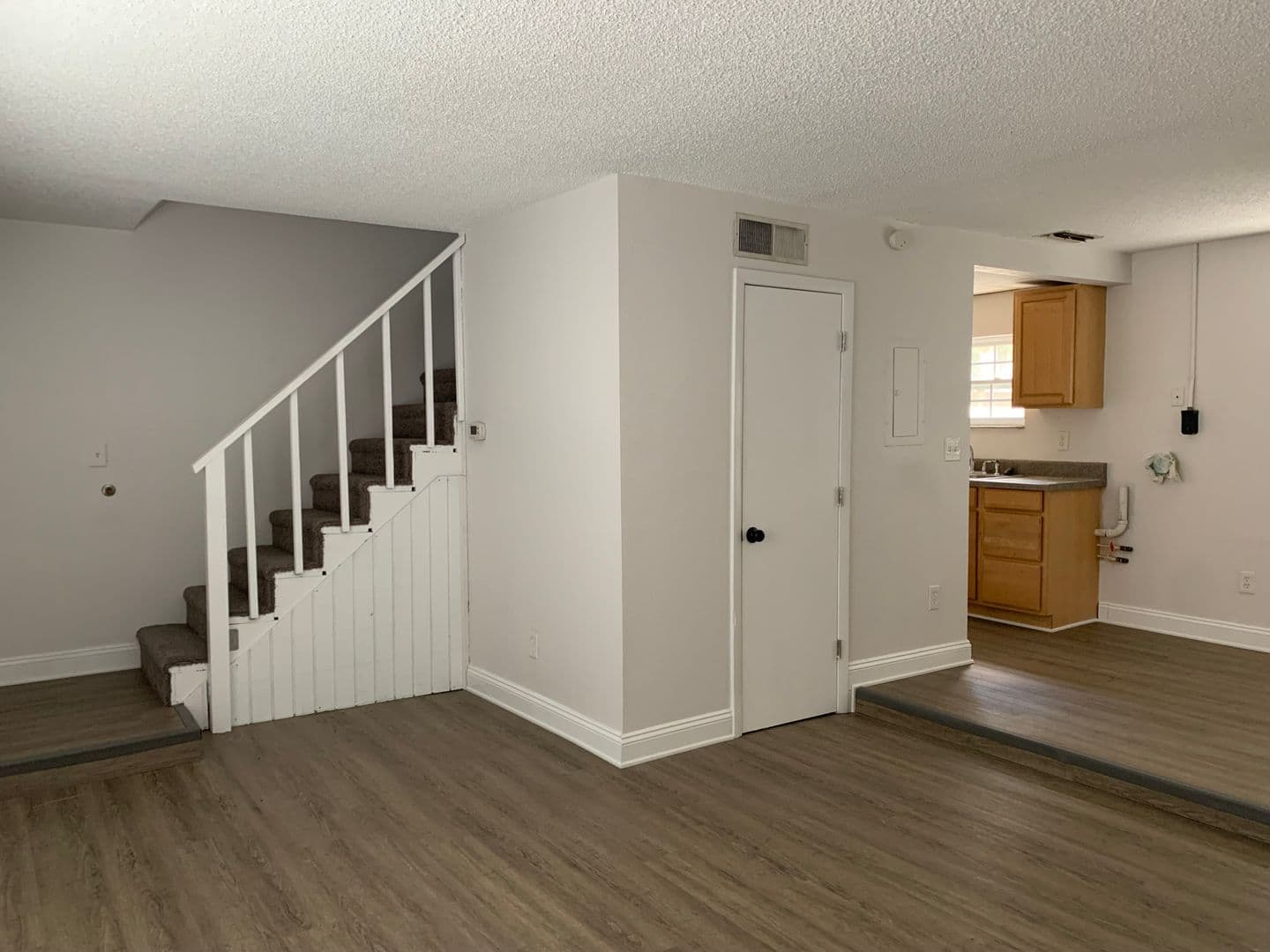 New Port Richey House: 5648 Townhouse Dr.