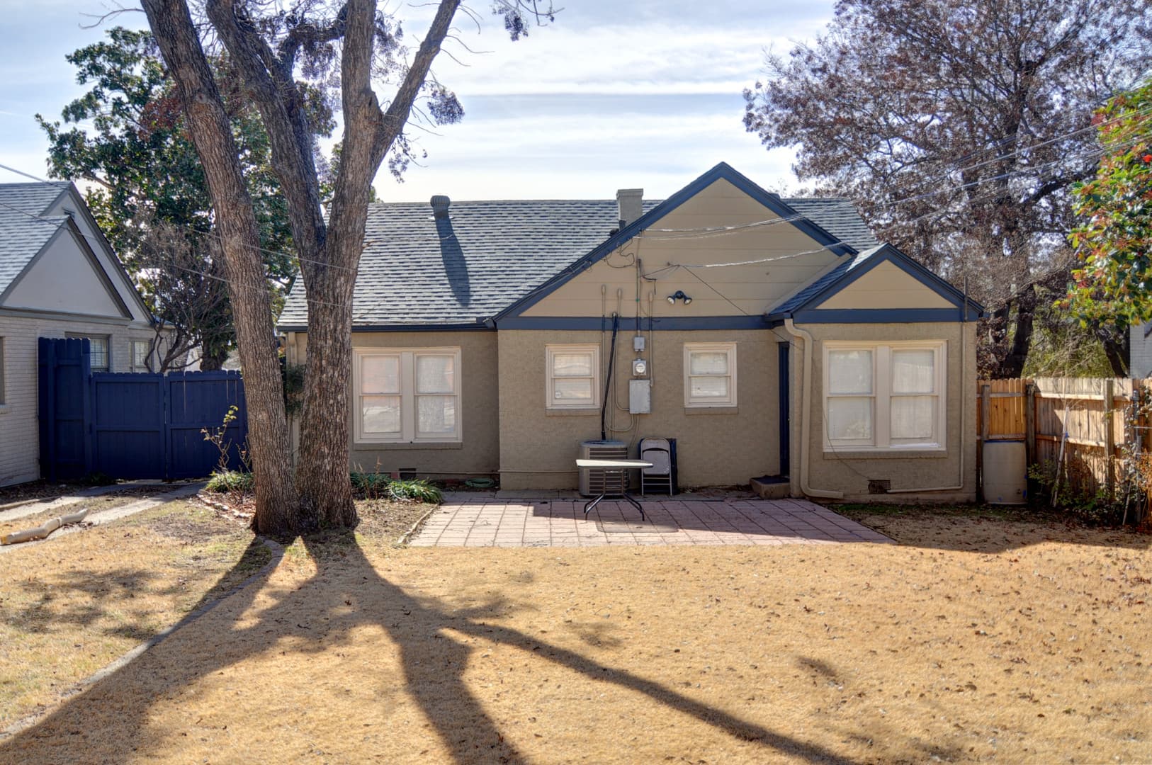 Fort Worth House: 4128 Pershing Ave