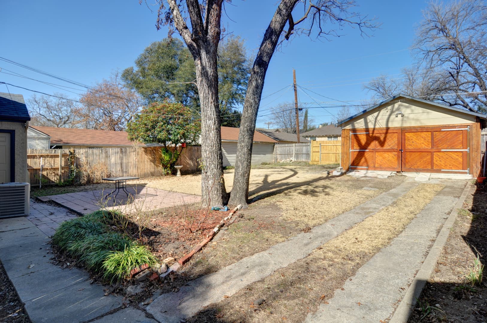 Fort Worth House: 4128 Pershing Ave