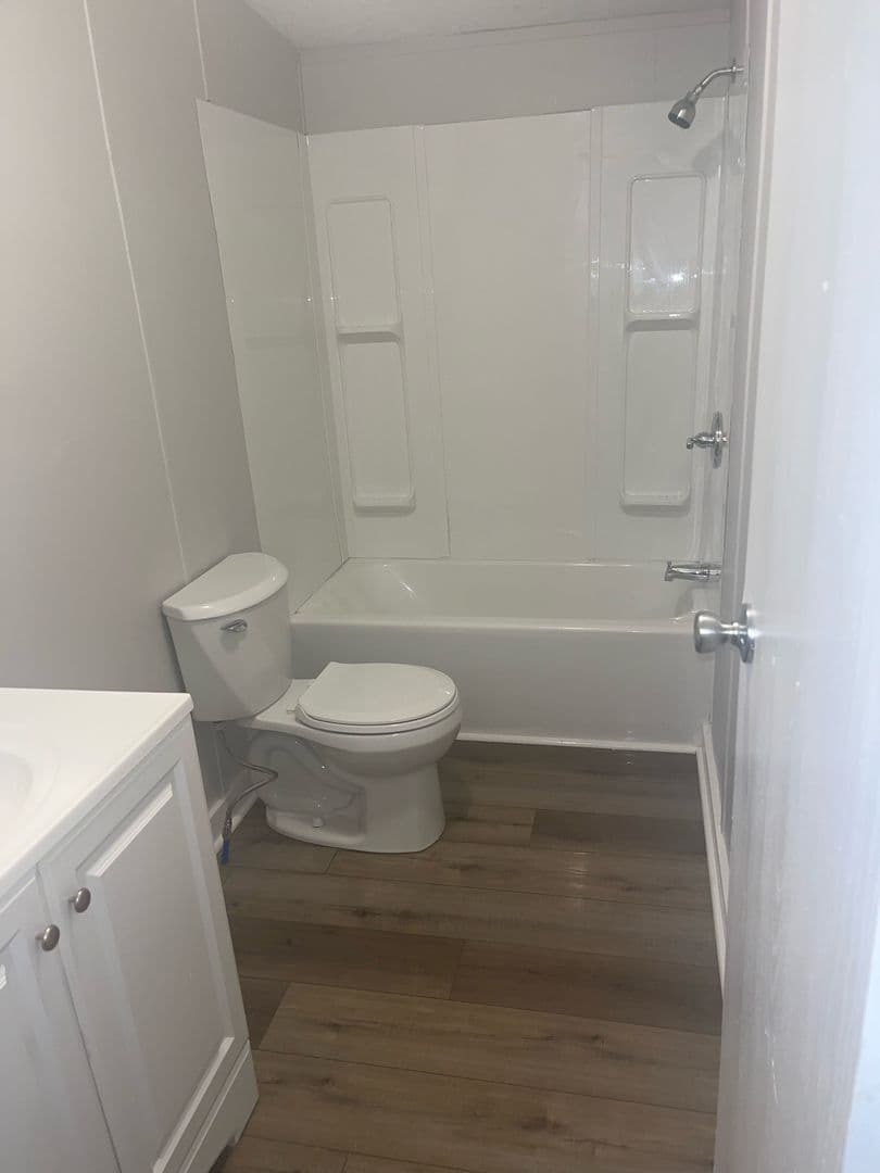 Talladega Apartment: 611 Broadway Avenue