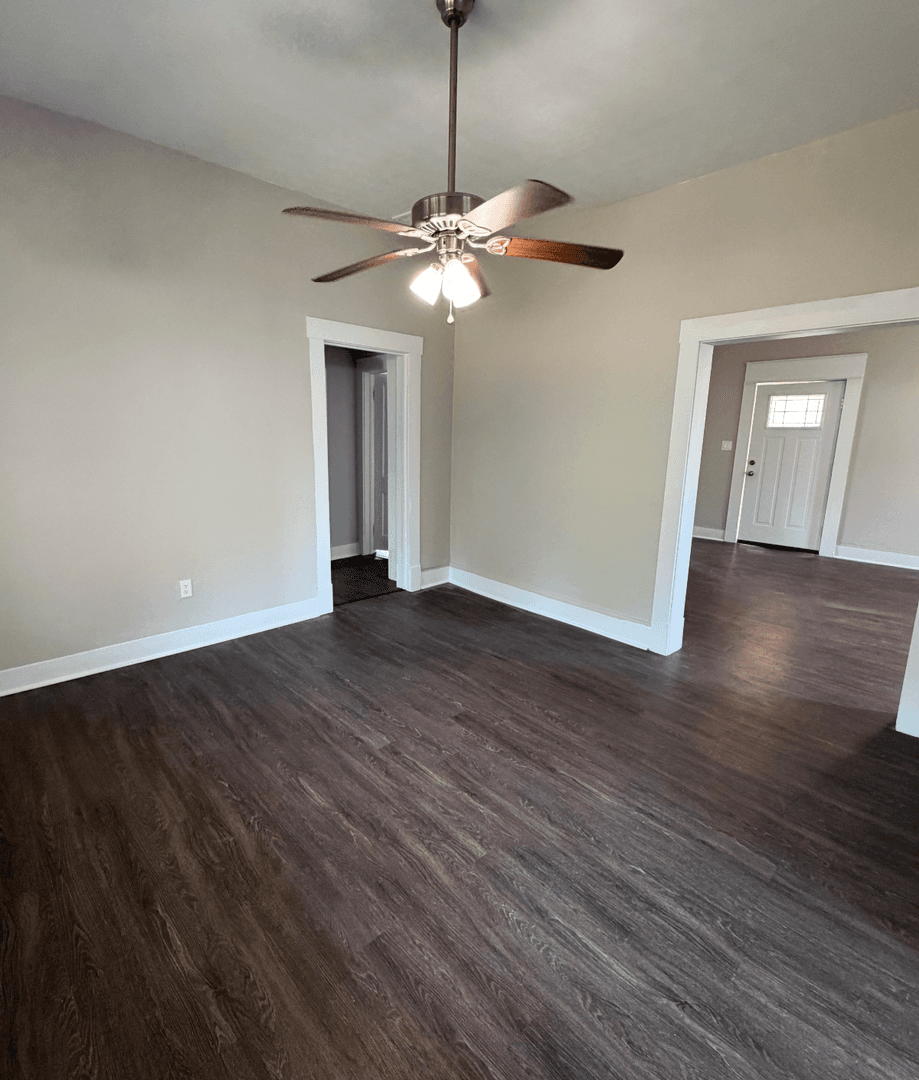 Tuscumbia House: 309 East 2nd Sreet