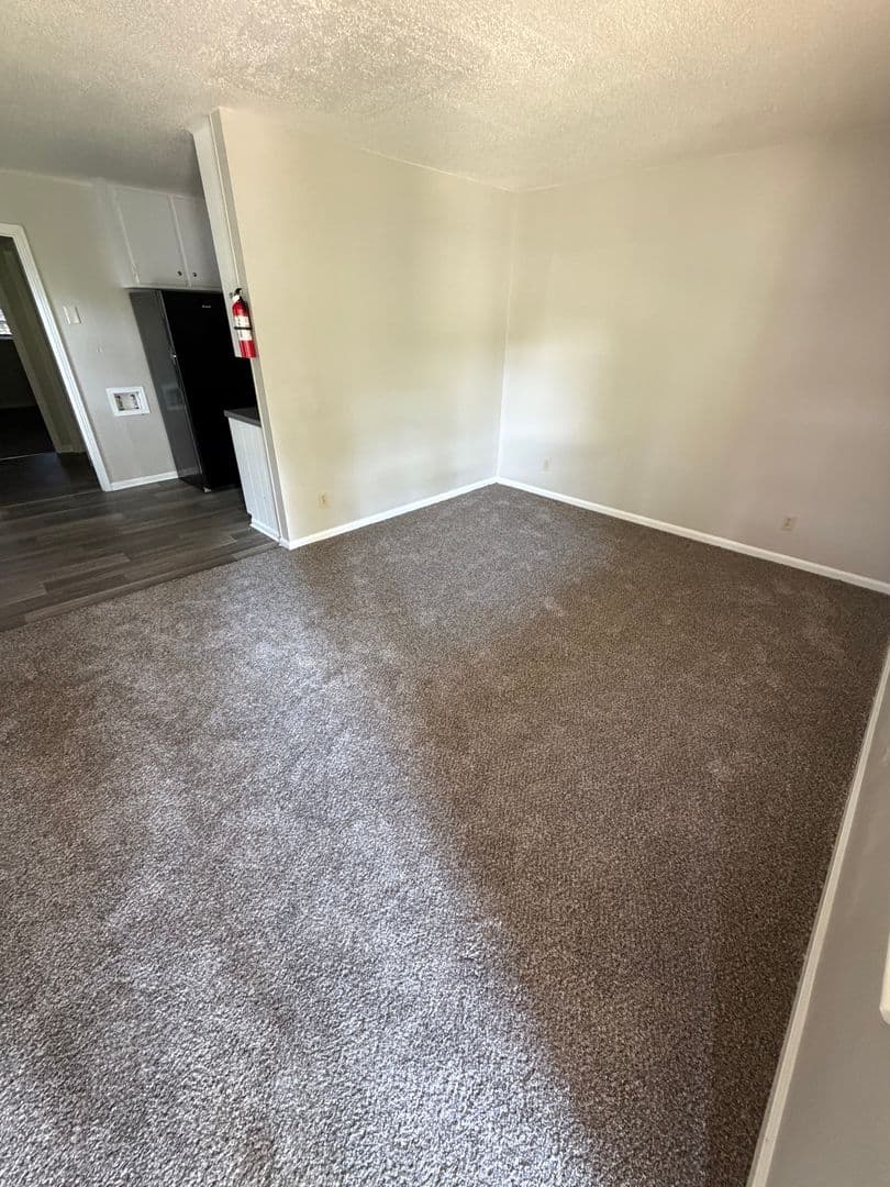 Florence Apartment: 724 Kendrick St