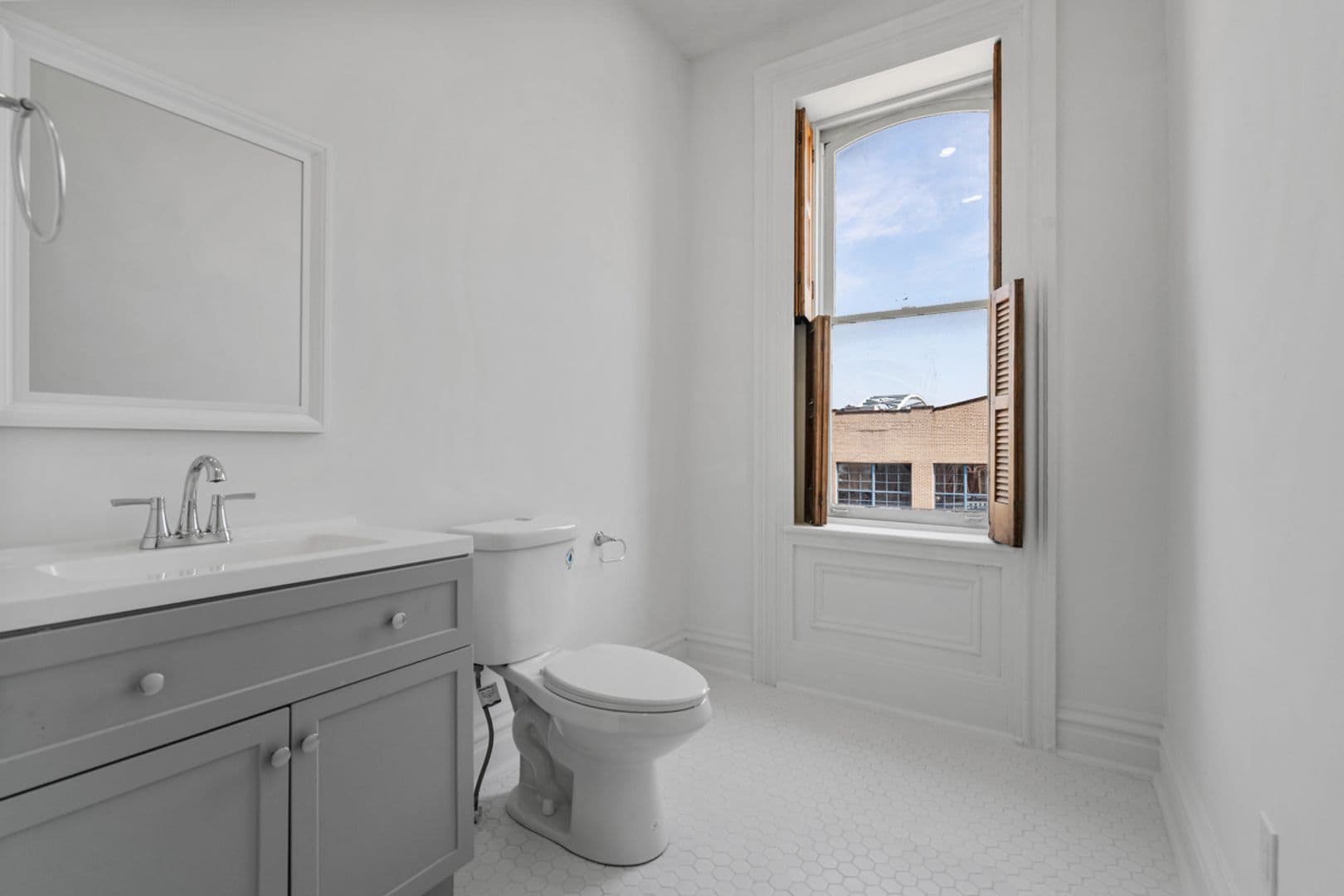 Pittsburgh Apartment: 2306 East Carson Street