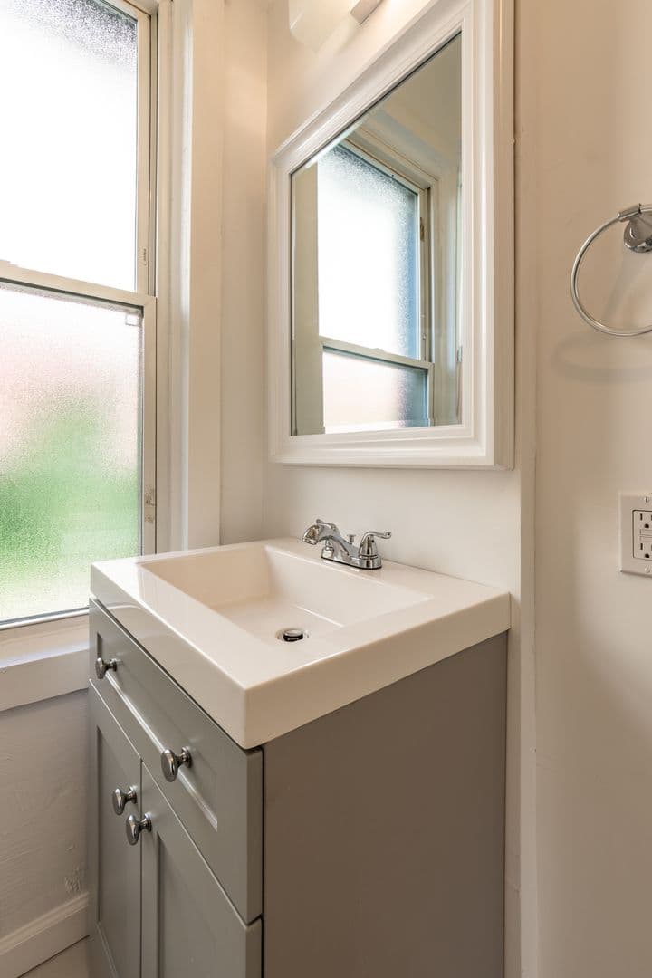 Pittsburgh Apartment: 4415 Garwood Way