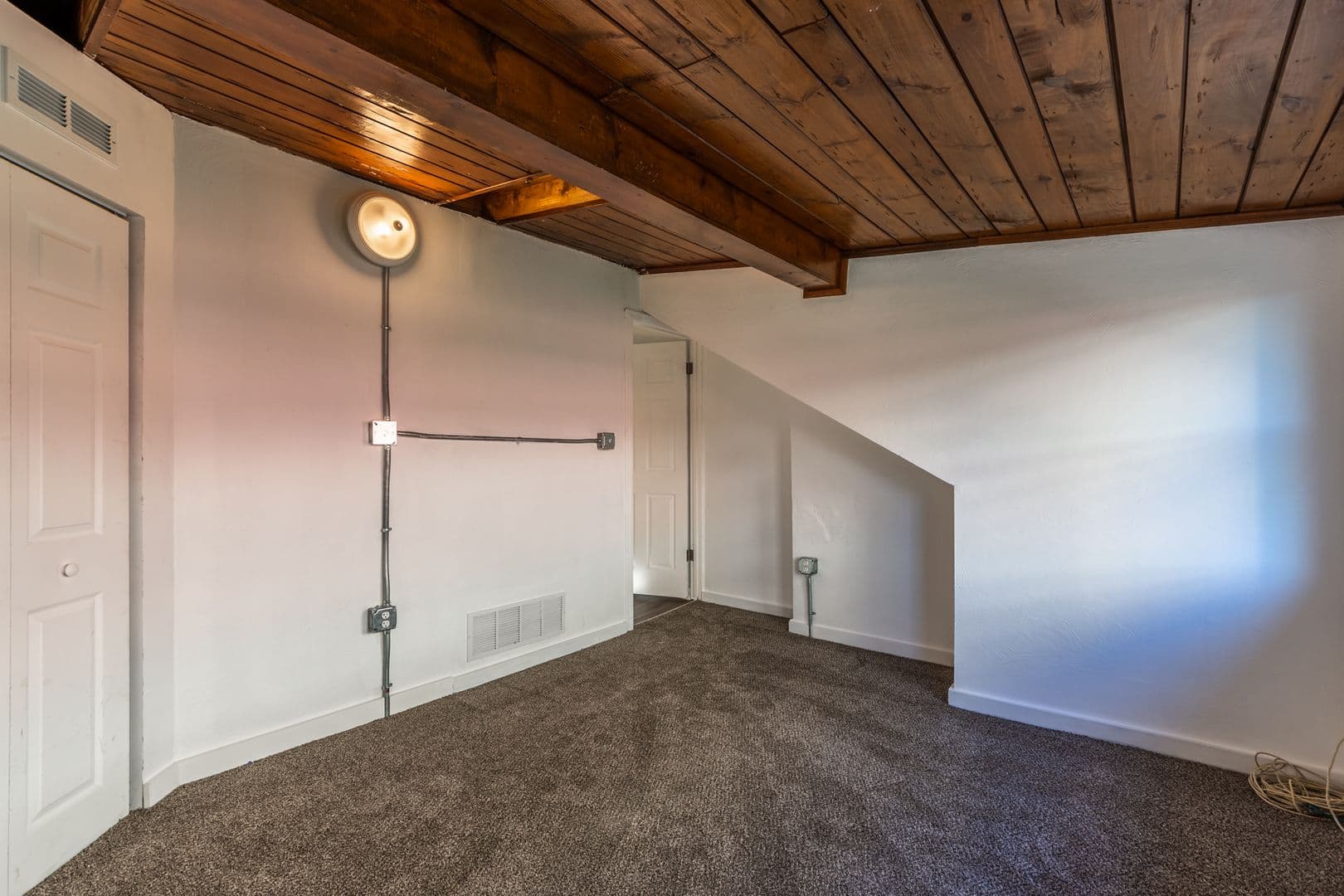 Pittsburgh Apartment: 4415 Garwood Way