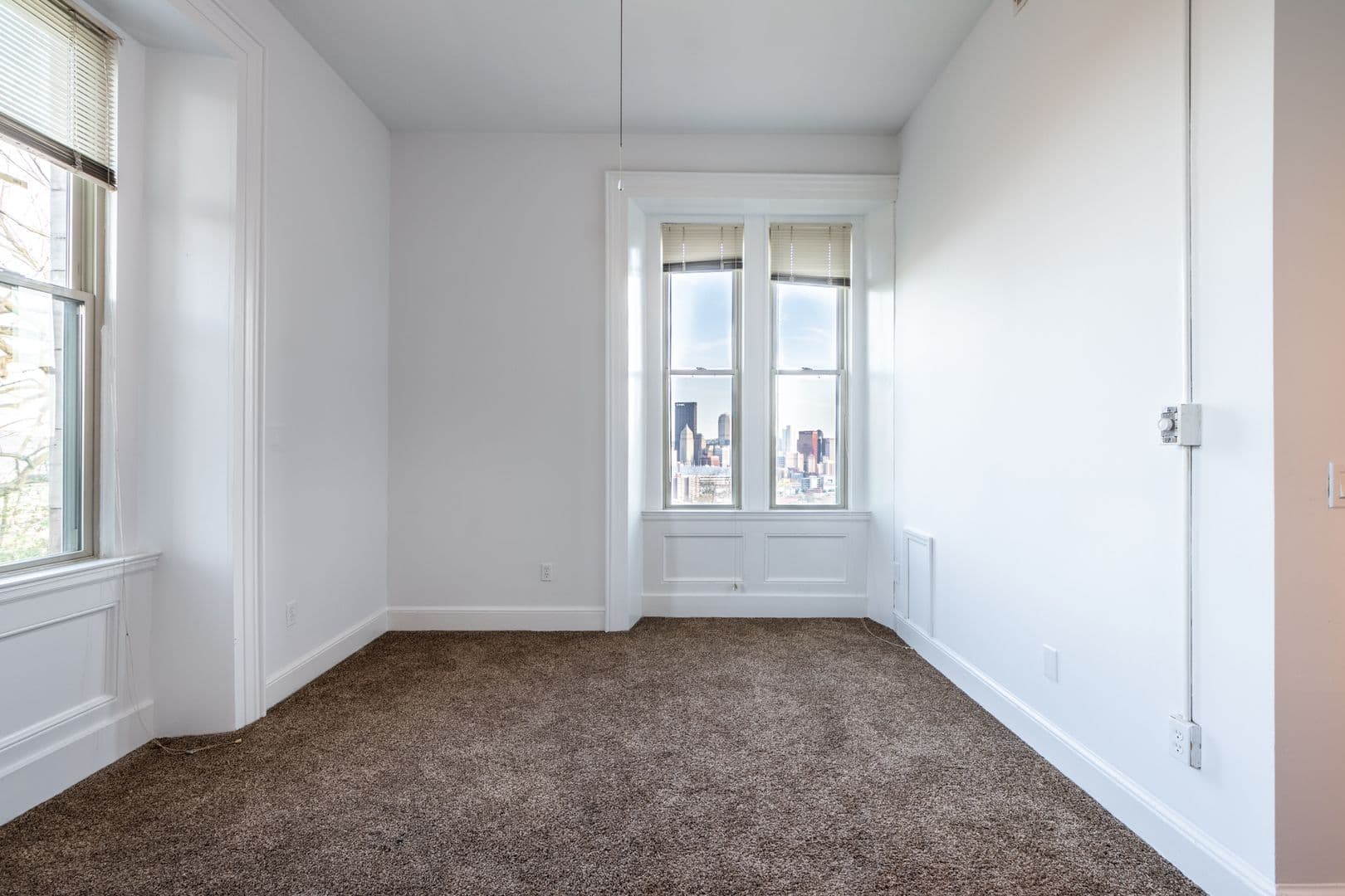 Pittsburgh Apartment: 1516 Warren Street