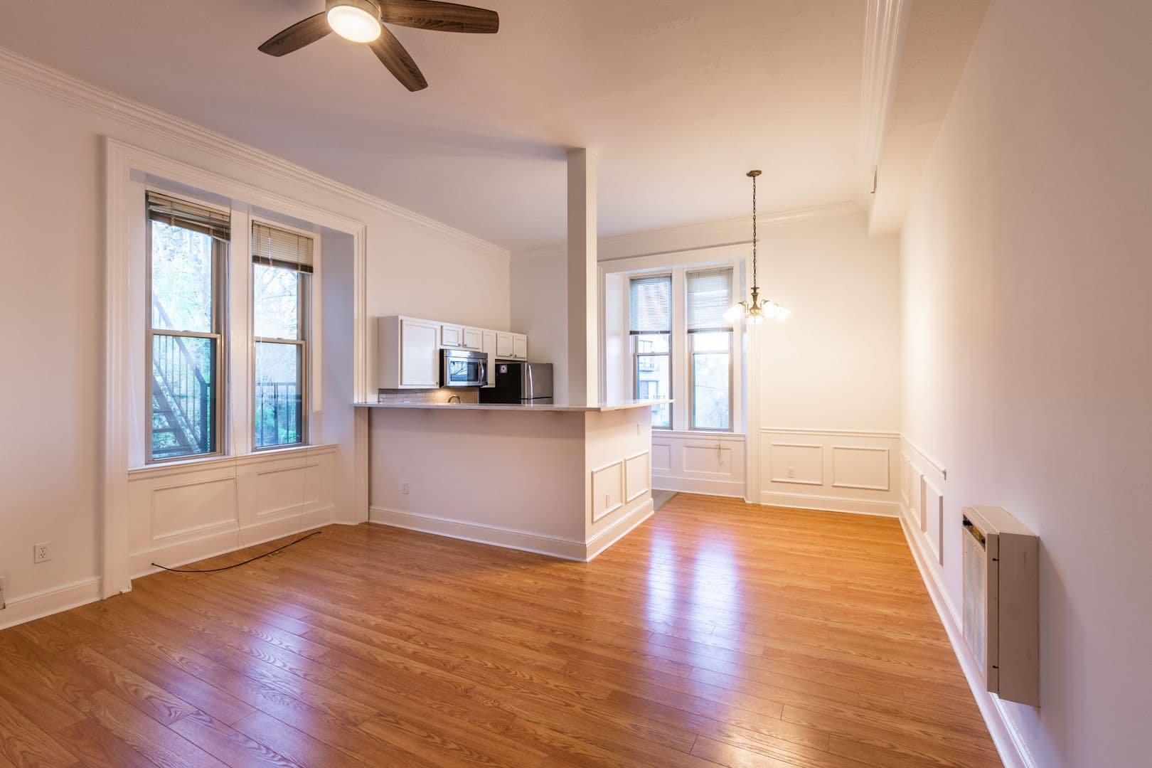 Pittsburgh Apartment: 1516 Warren Street