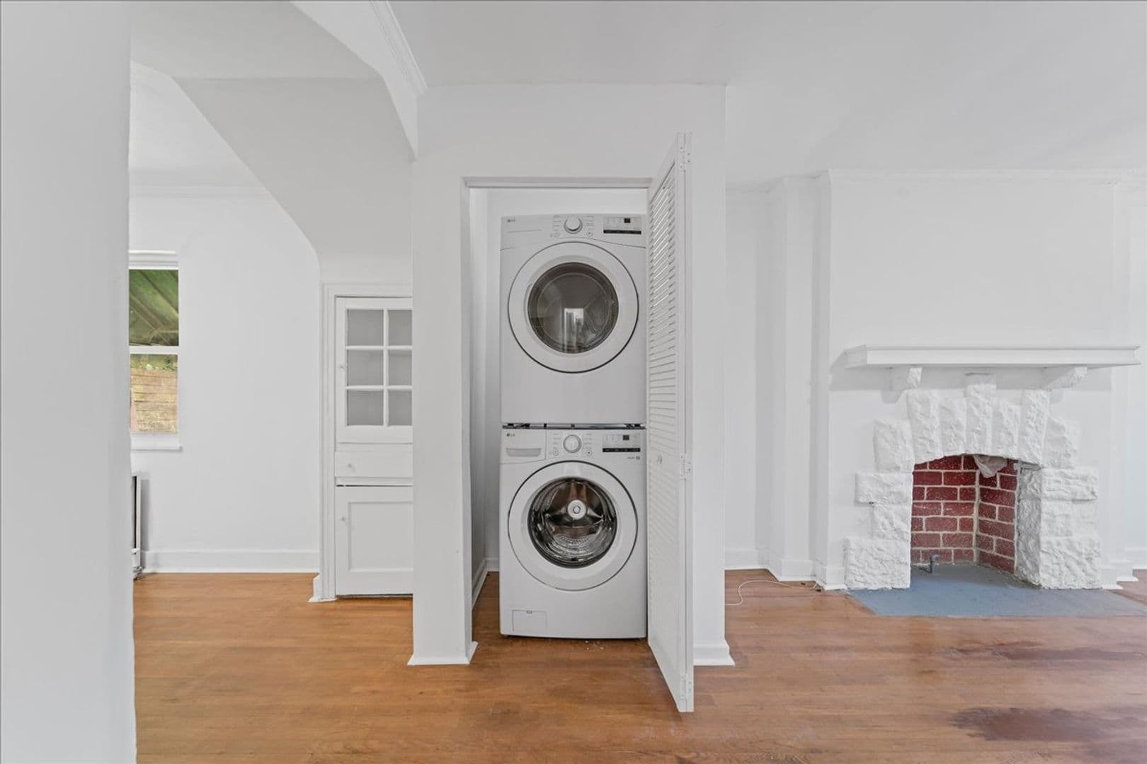 Pittsburgh Apartment: 3847-3849 Beechwood Blvd