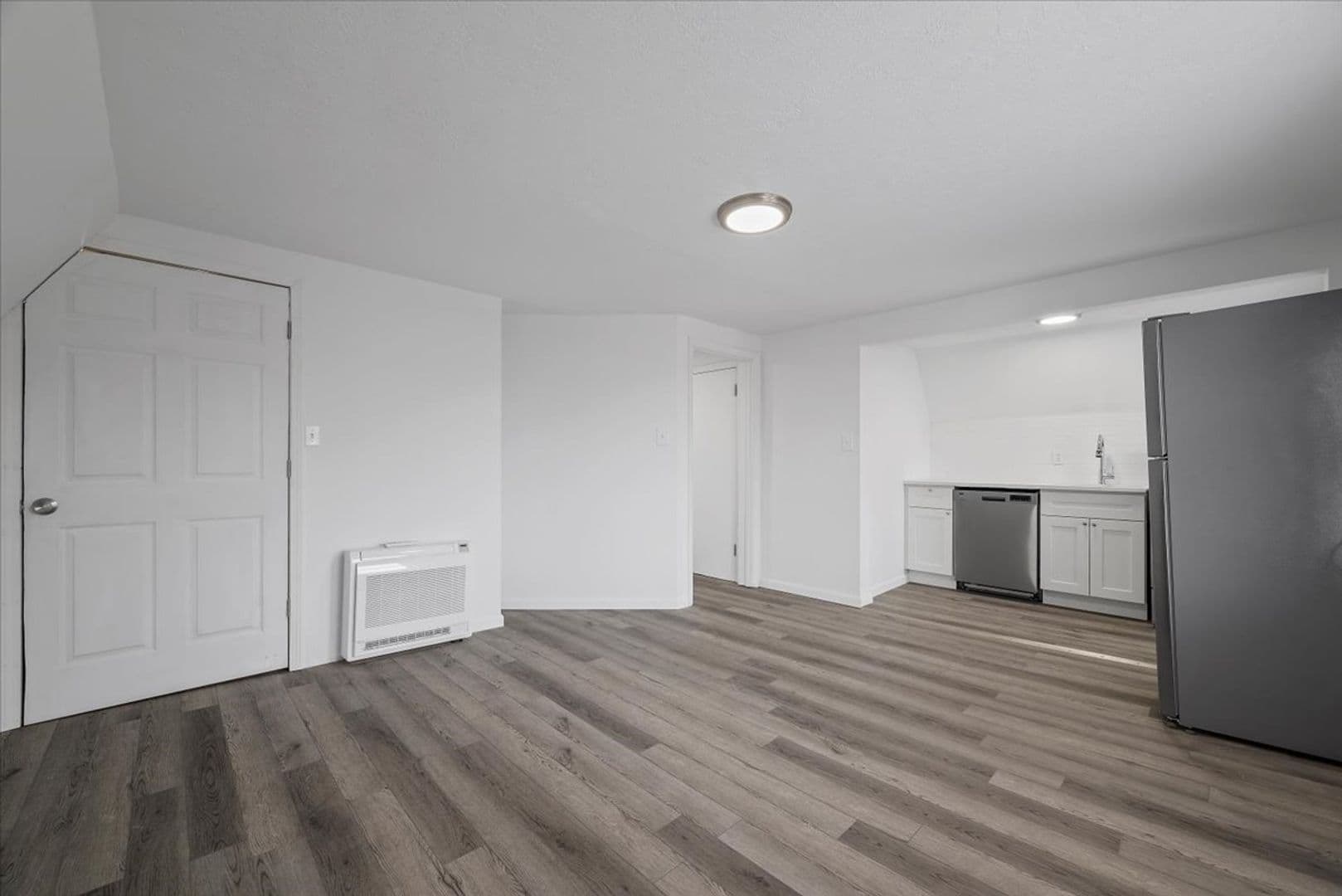 Pittsburgh Apartment: 612 North Saint Clair Street