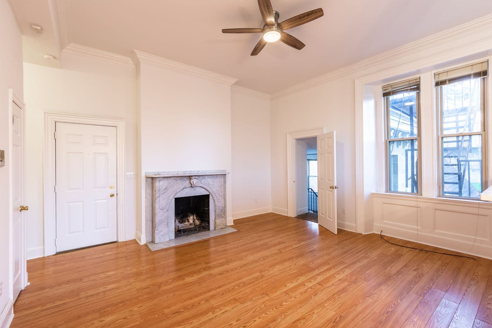 Pittsburgh Apartment: 1516 Warren Street