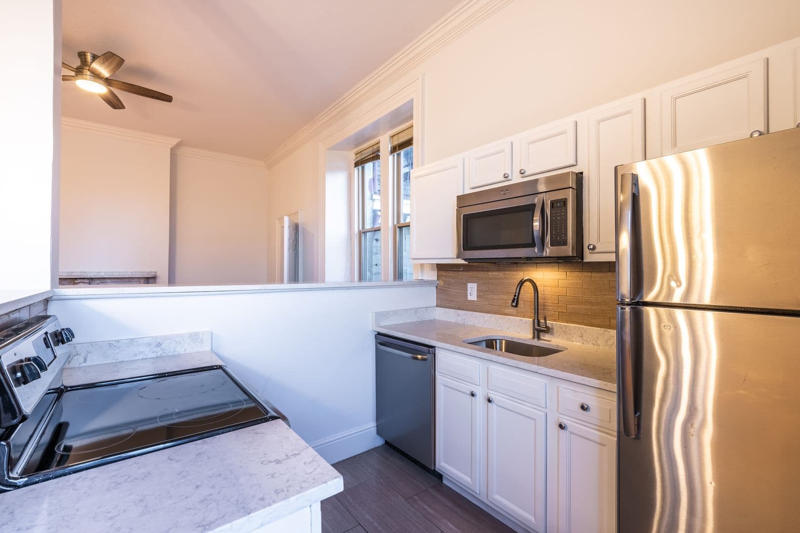 Pittsburgh Apartment: 1516 Warren Street