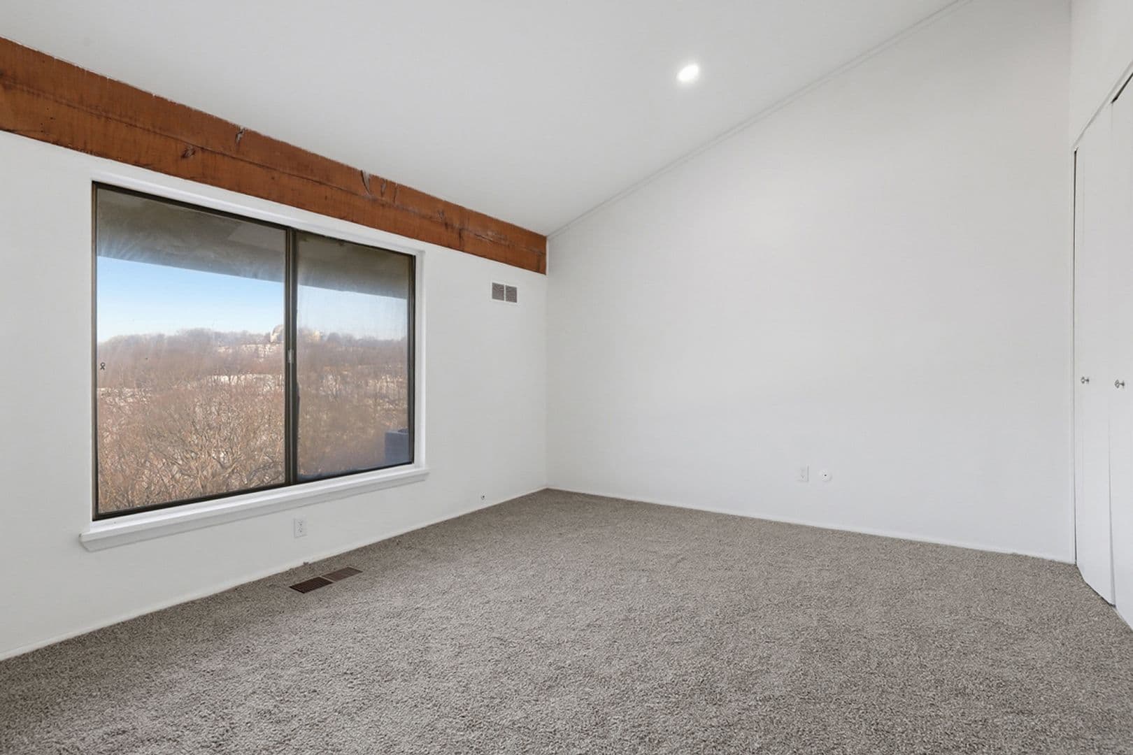 Pittsburgh Apartment: 3001 Marshall Road