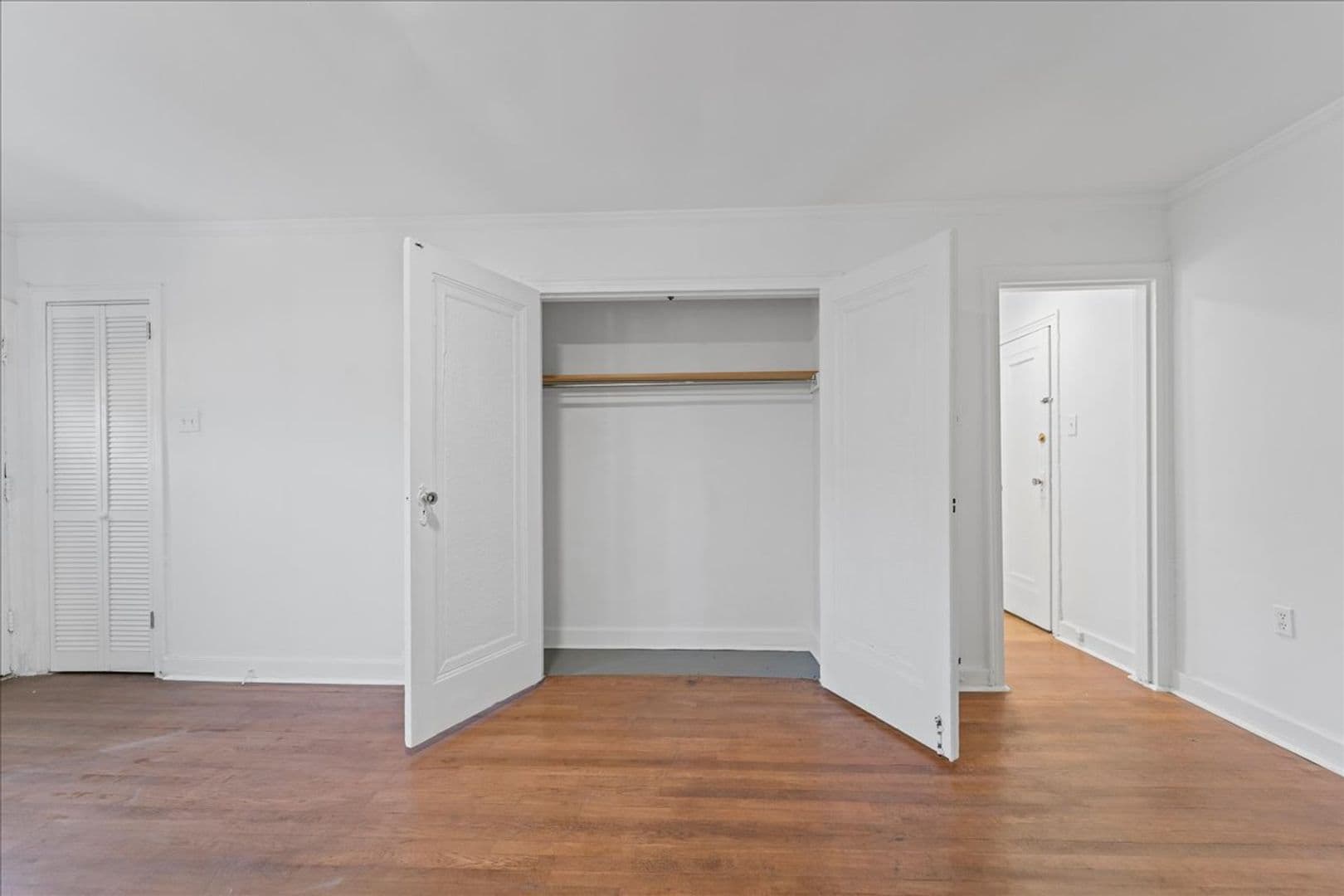 Pittsburgh Apartment: 3847-3849 Beechwood Blvd