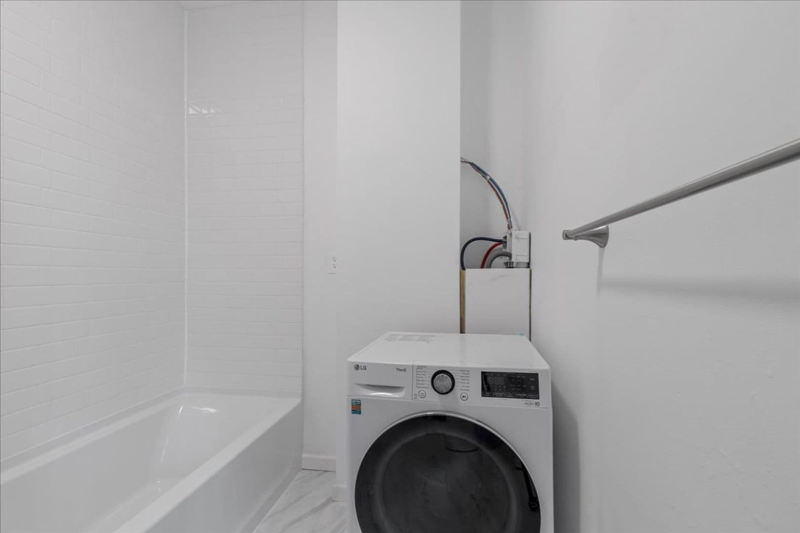 Pittsburgh Apartment: 328 South Mathilda Street