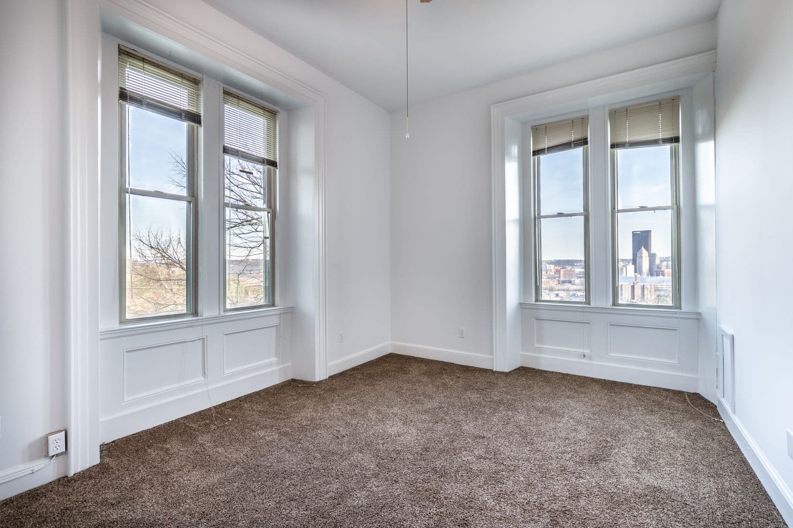 Pittsburgh Apartment: 1516 Warren Street