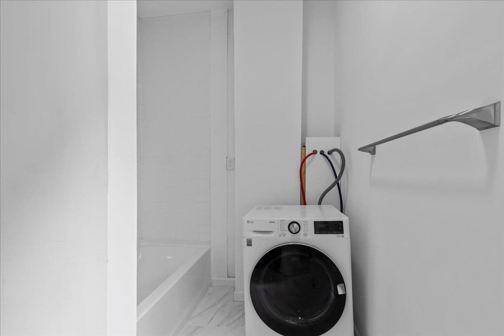 Pittsburgh Apartment: 328 South Mathilda Street