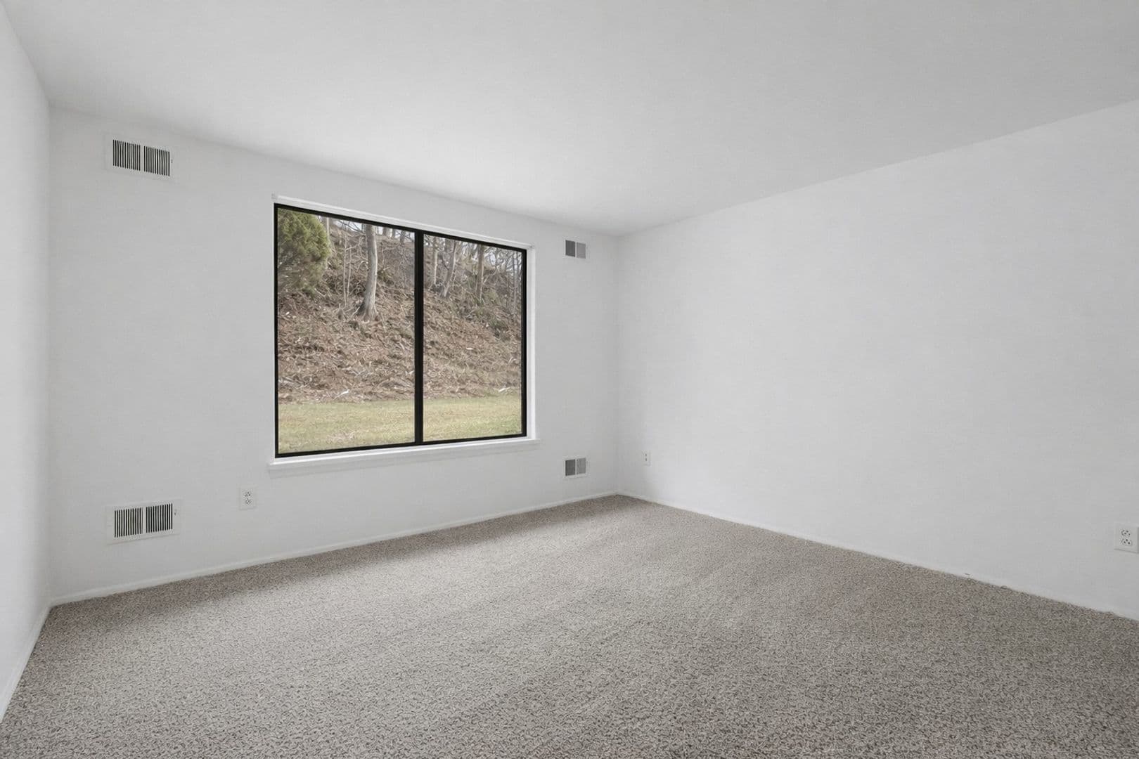 Pittsburgh Apartment: 3001 Marshall Road