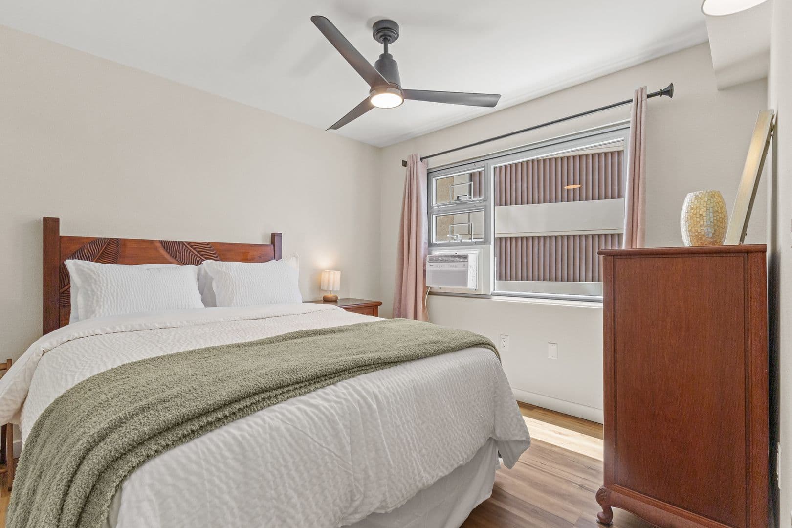Honolulu Condo: 3009 Ala Makahala Place