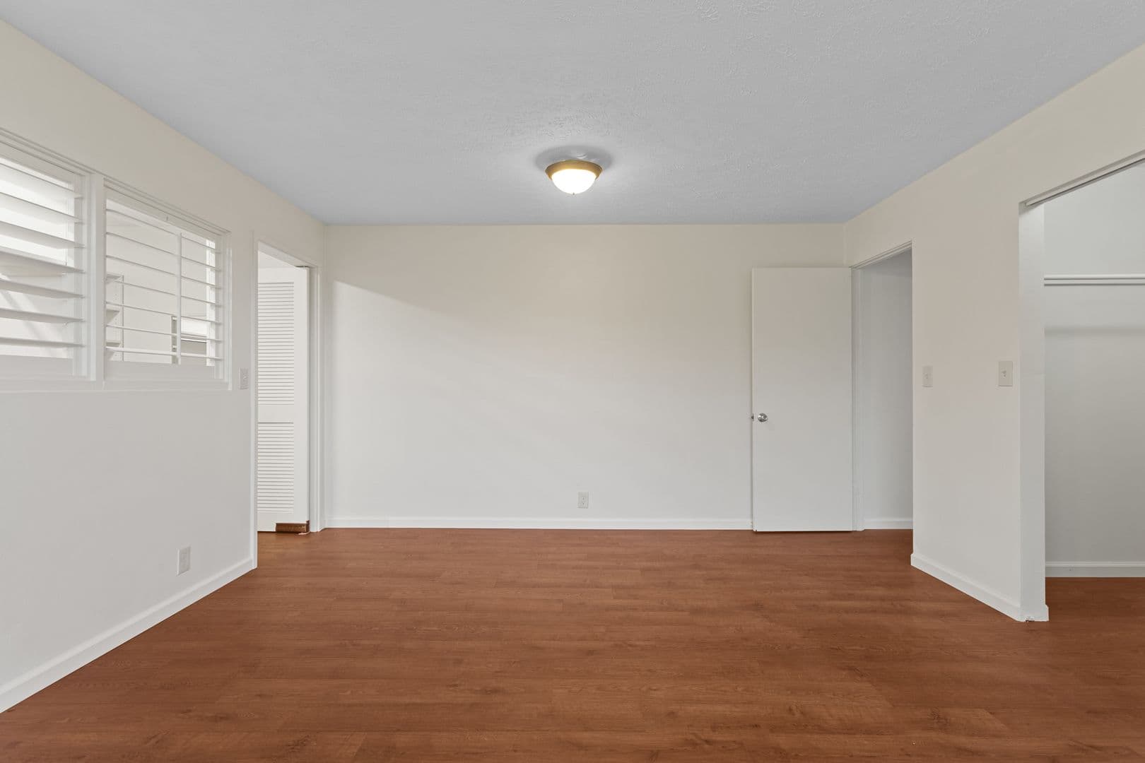 Honolulu House: 2218 Halekoa Dr