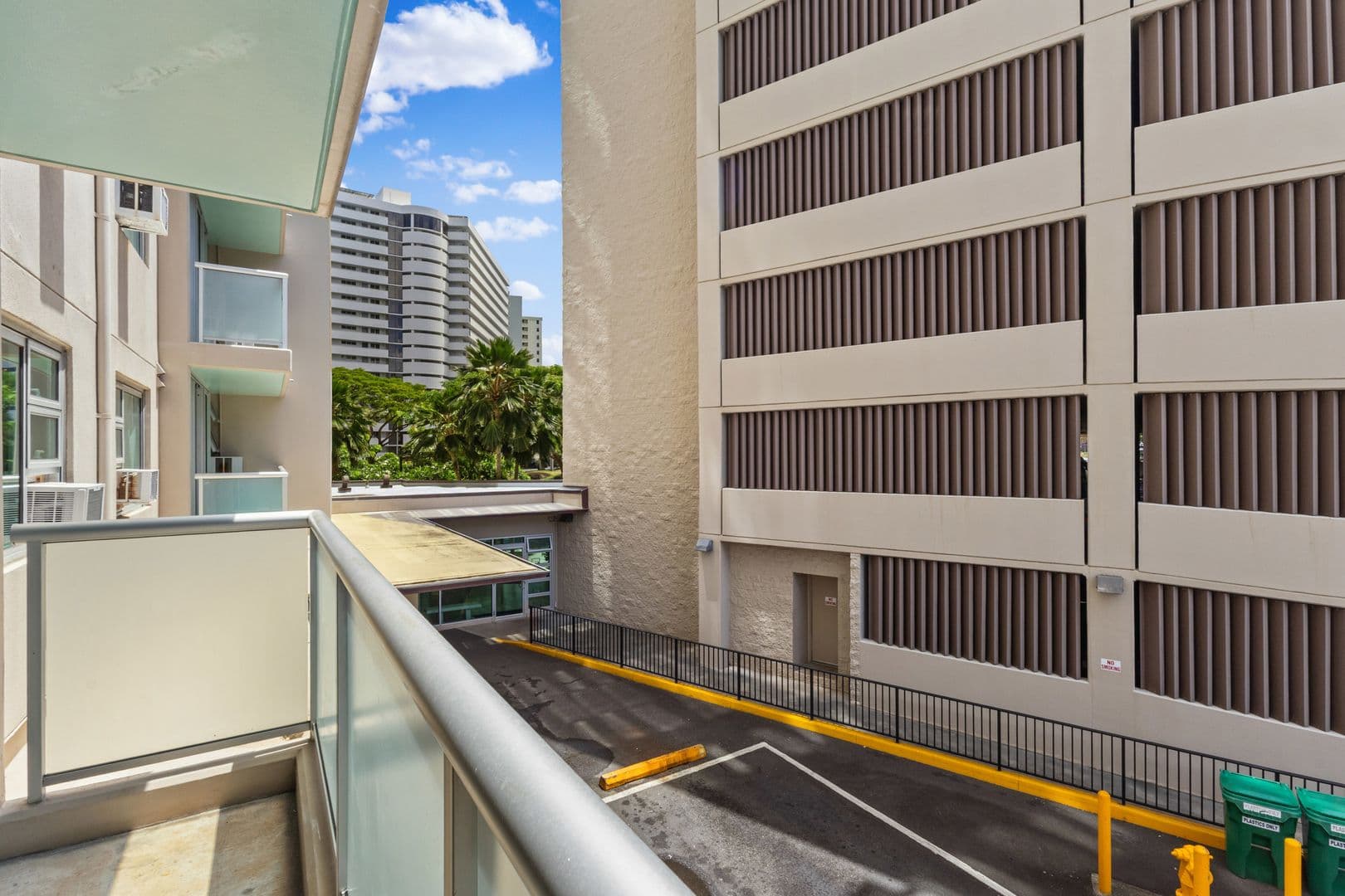 Honolulu Condo: 3009 Ala Makahala Place